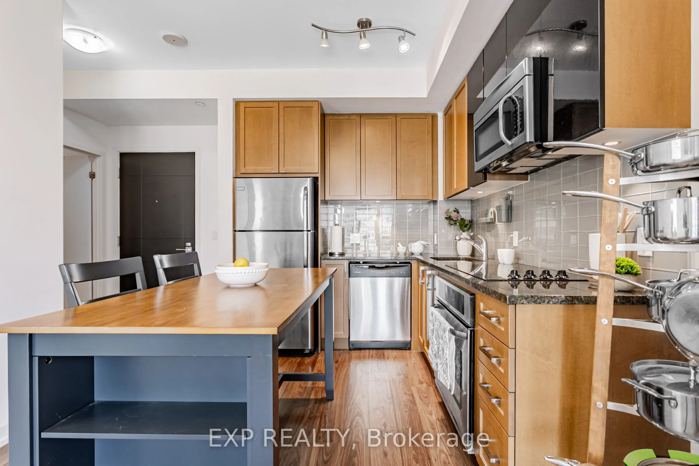 98 Lillian Street, #1018