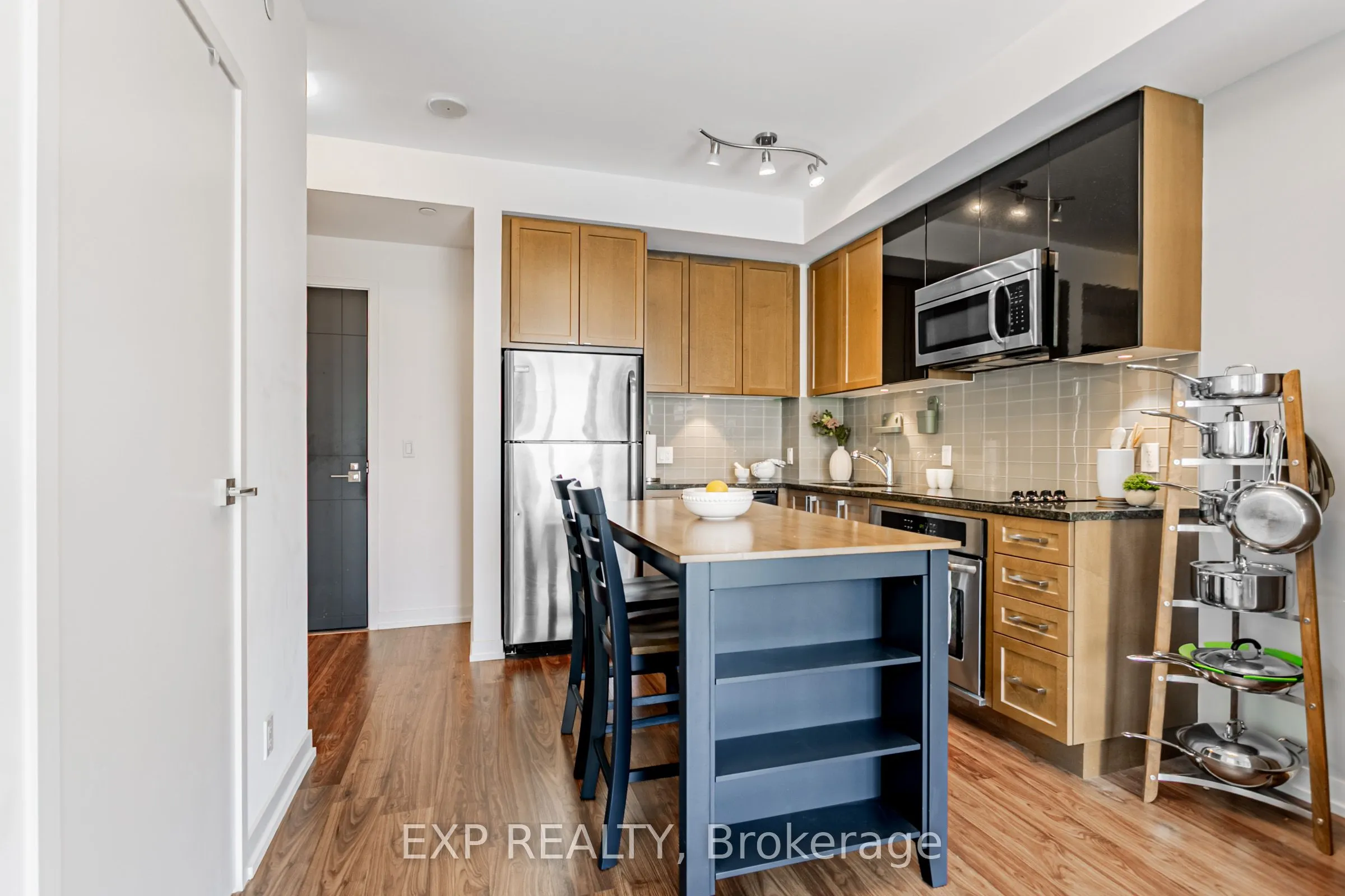 98 Lillian Street, #1018
