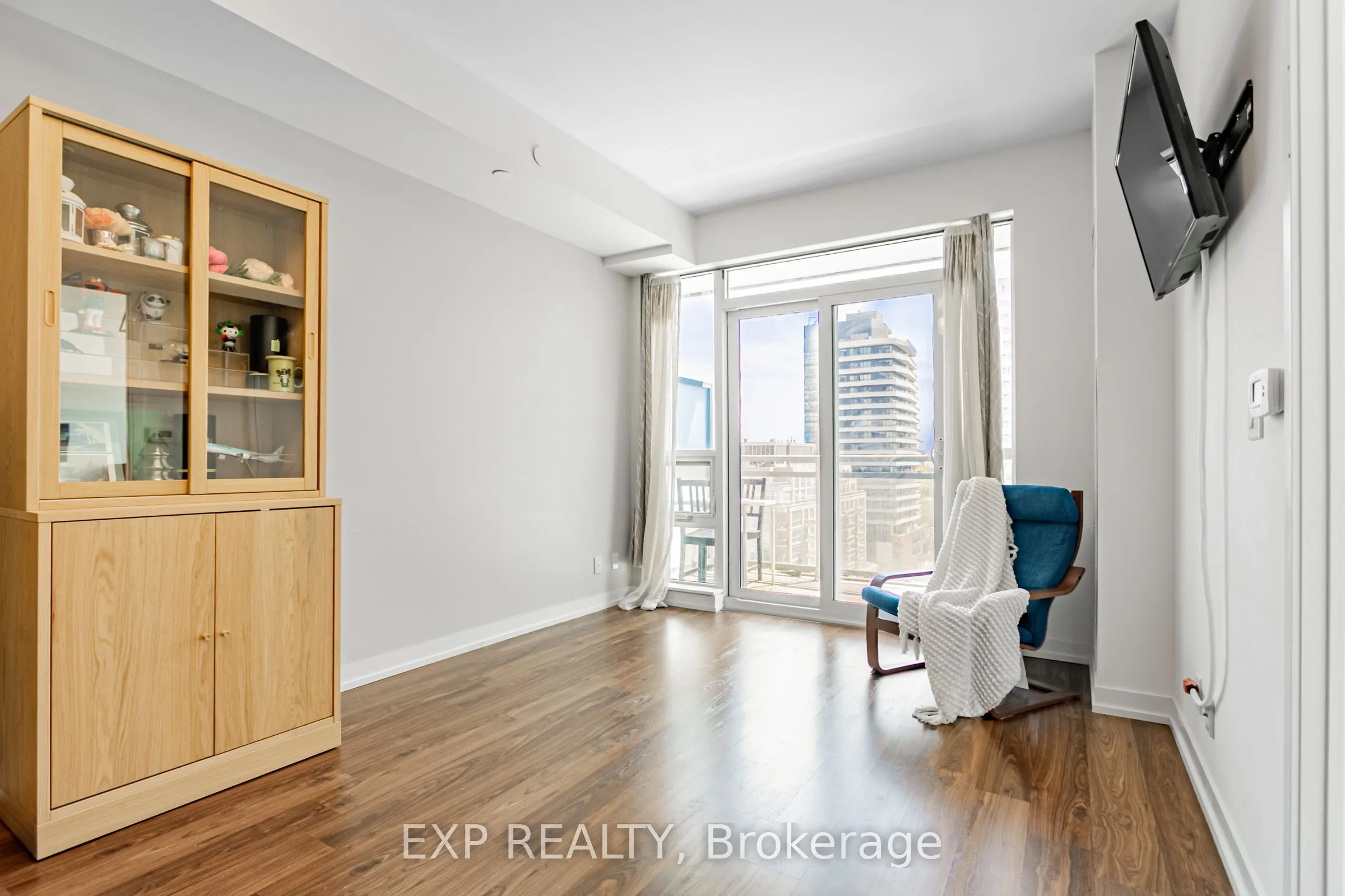 98 Lillian Street, #1018