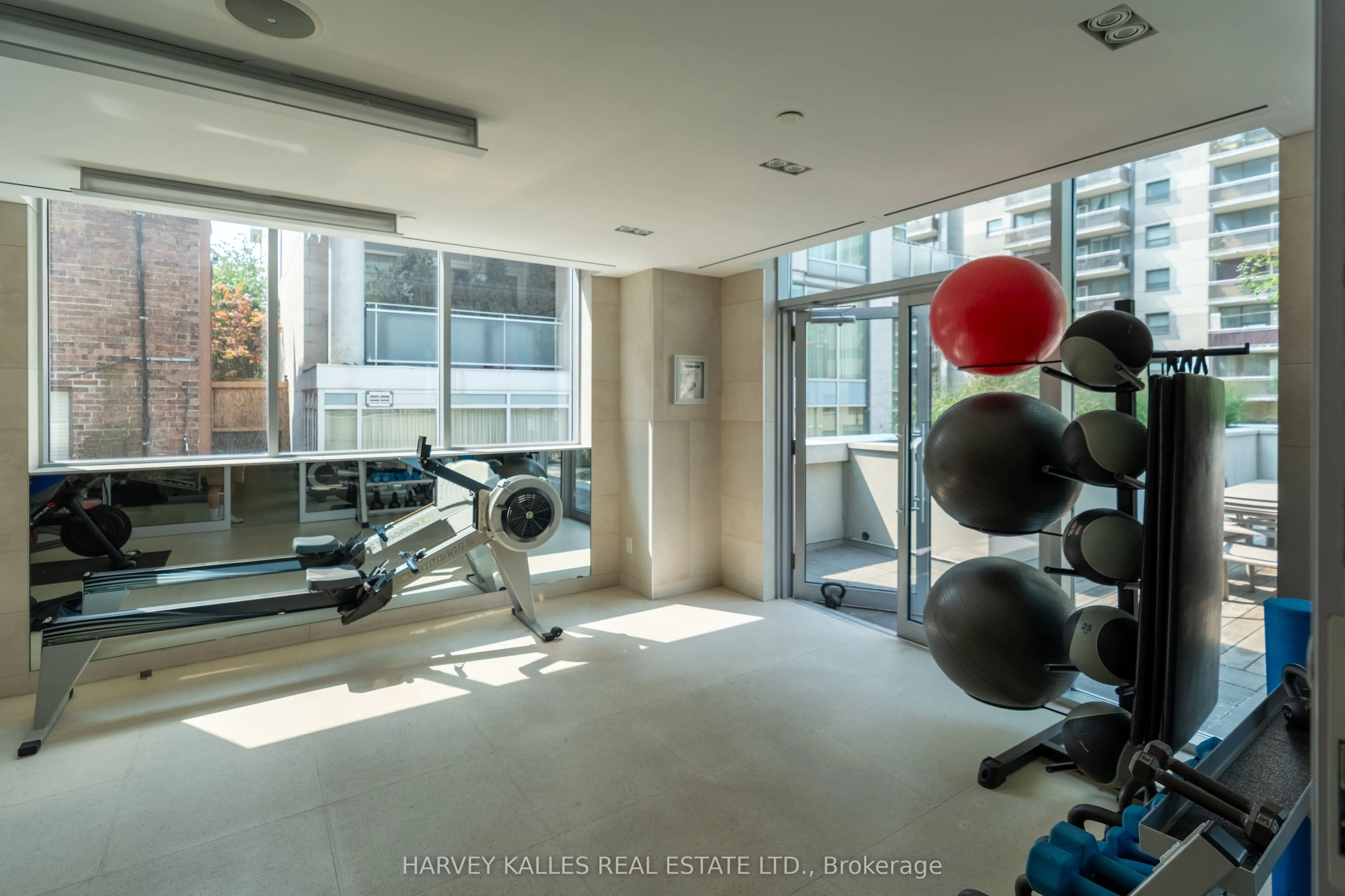 127 Pears Avenue, #5