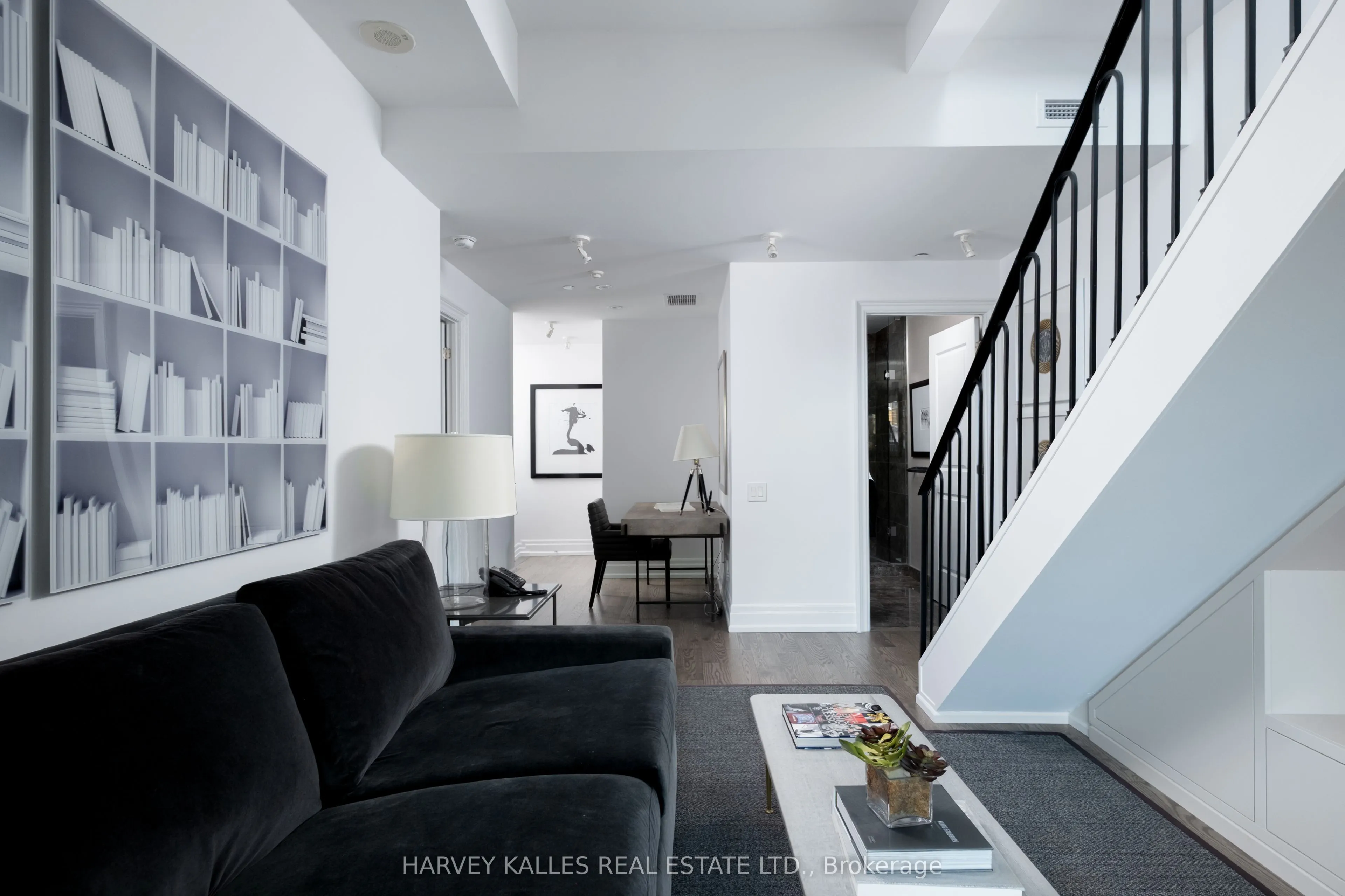 127 Pears Avenue, #5