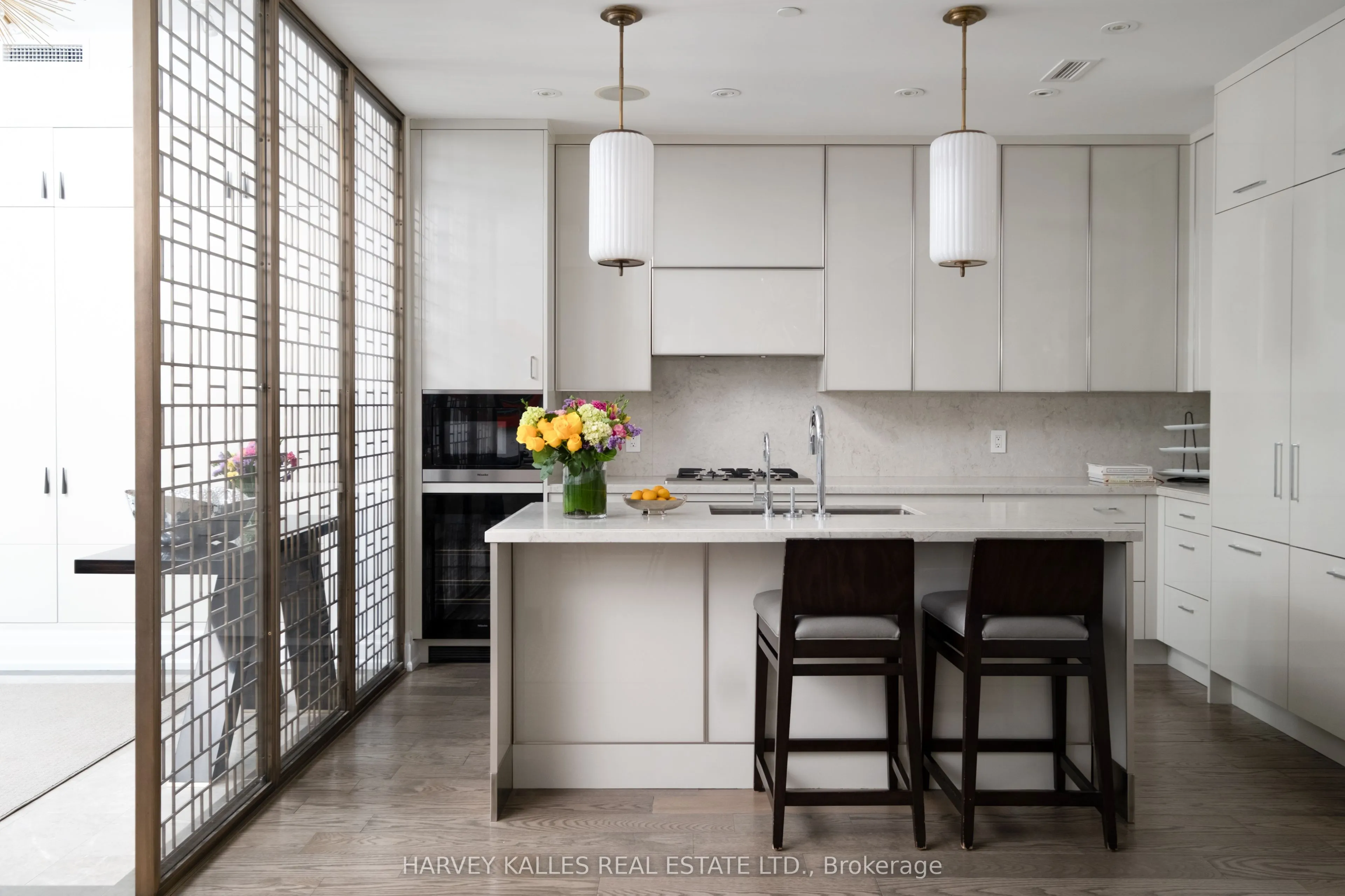 127 Pears Avenue, #5