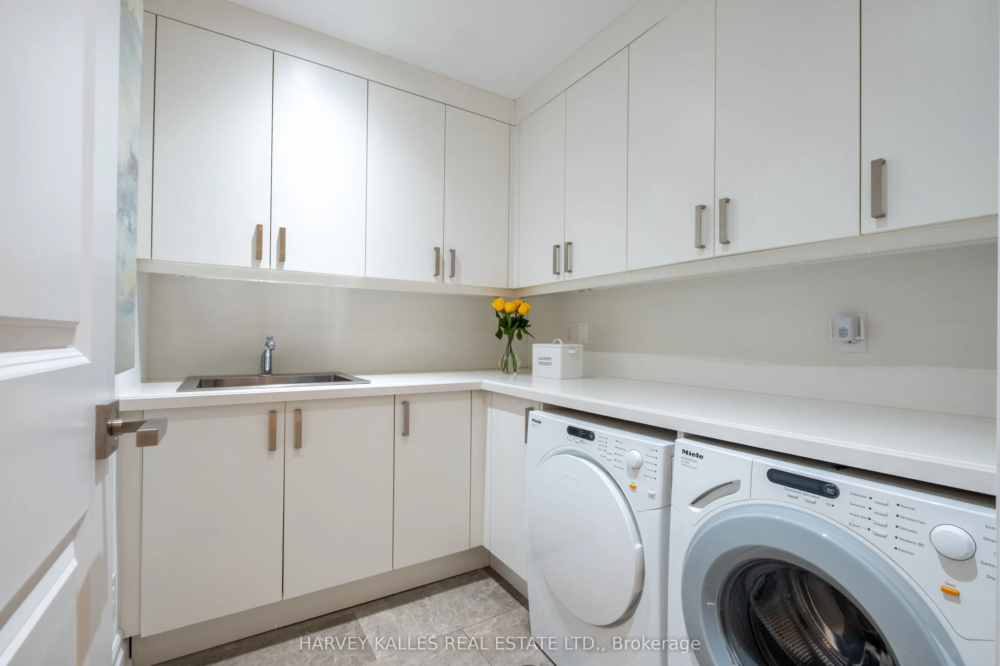 127 Pears Avenue, #5