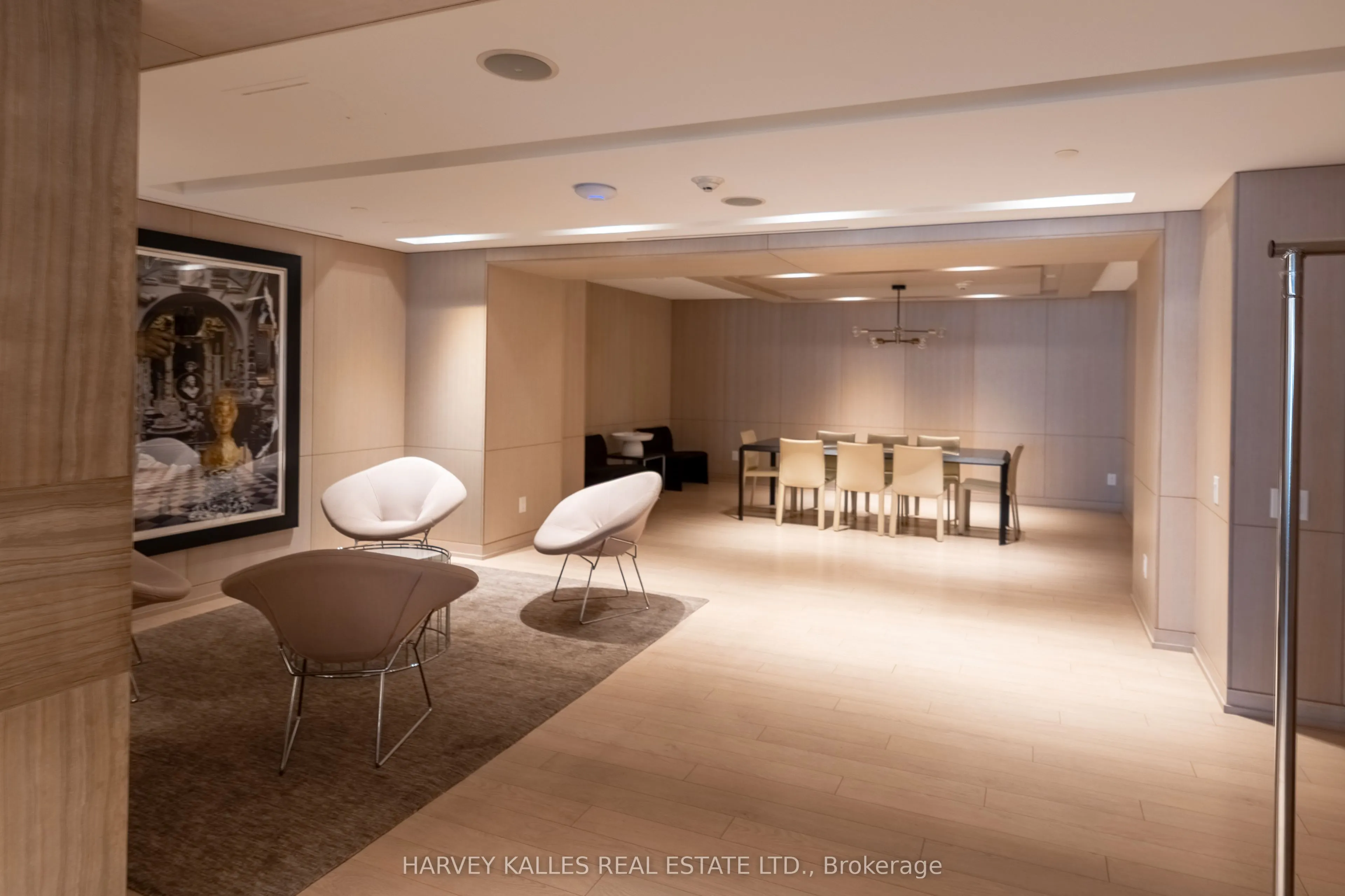 127 Pears Avenue, #5