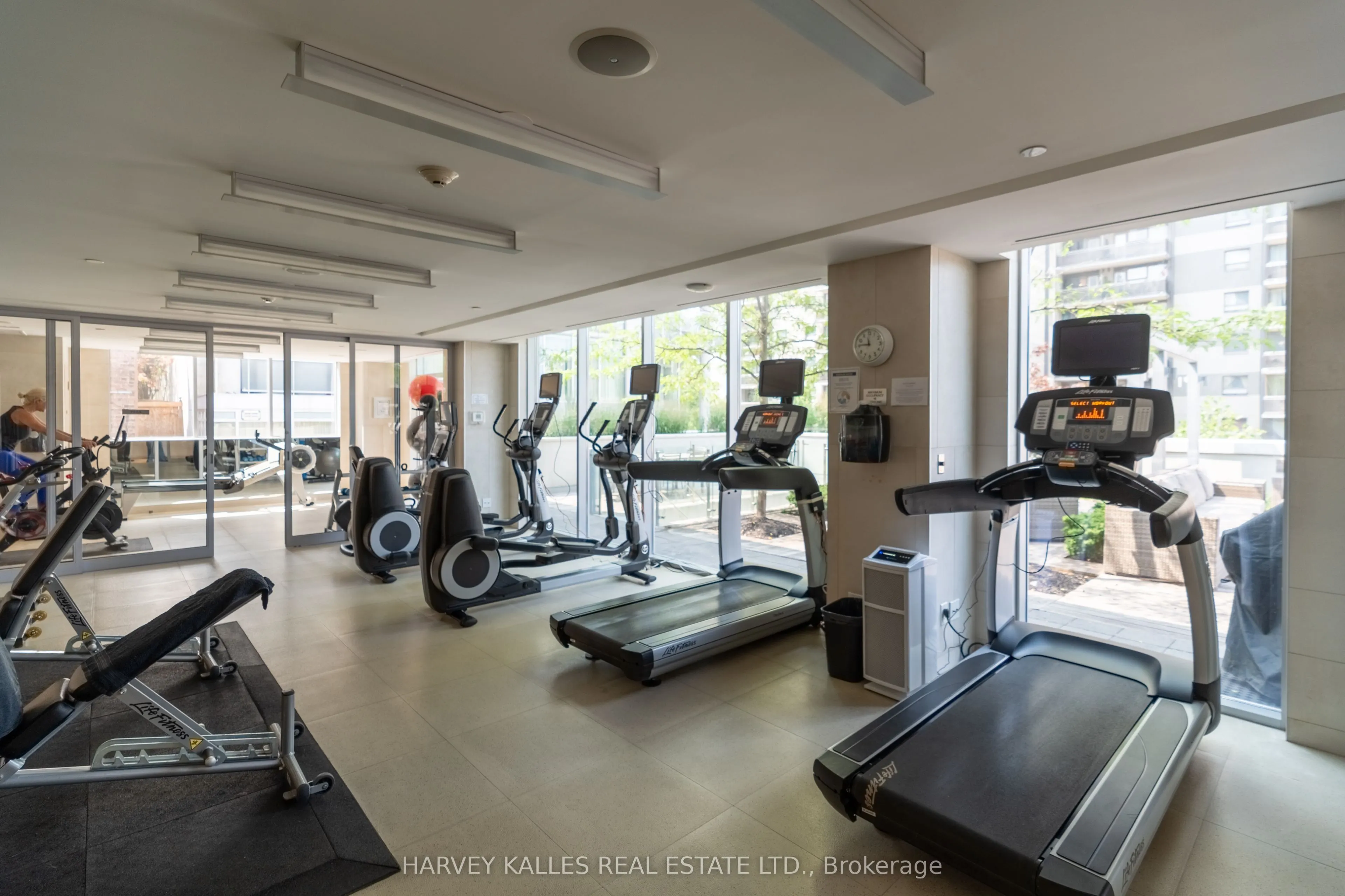 127 Pears Avenue, #5