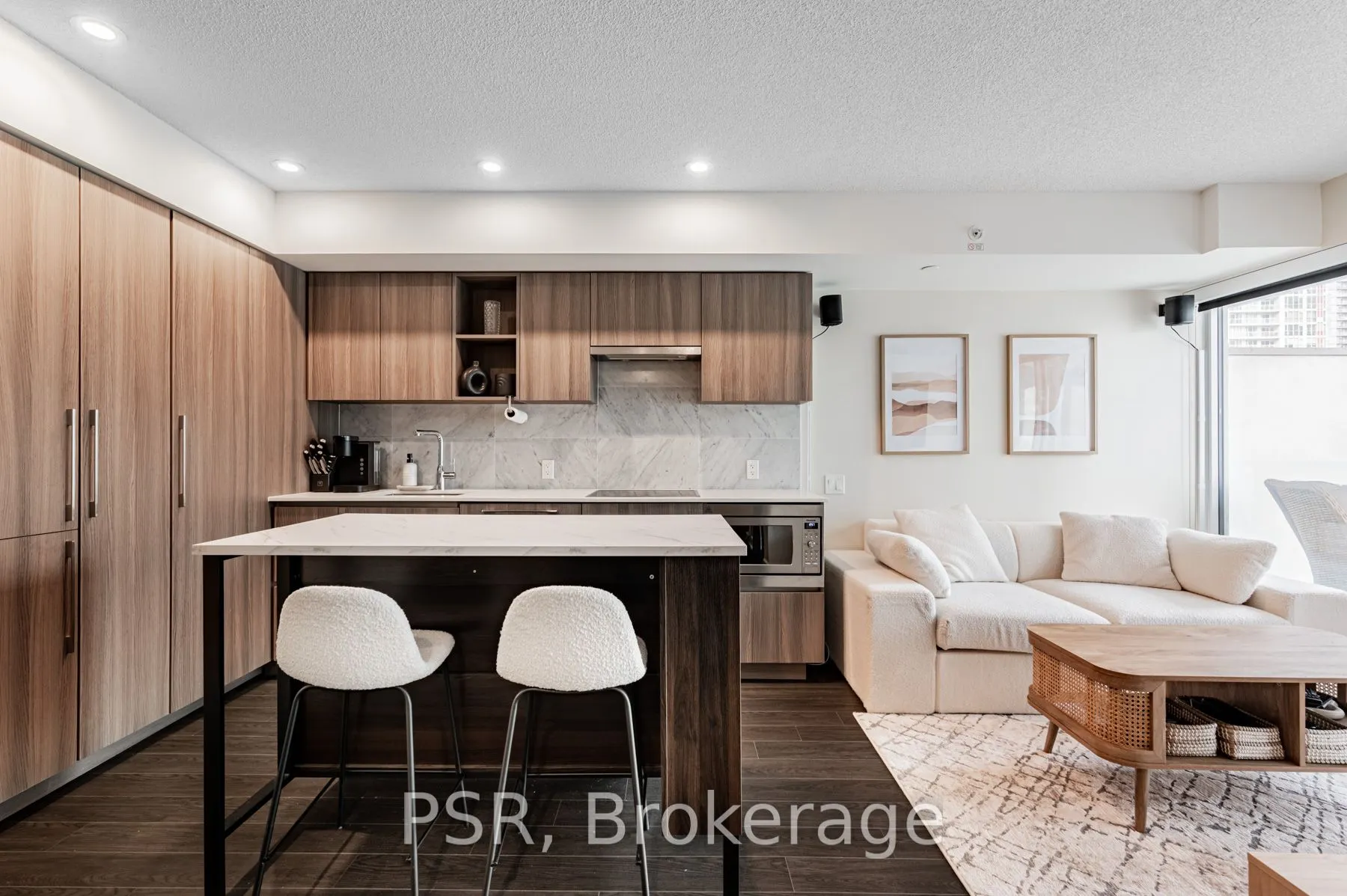19 Bathurst Street, #2310