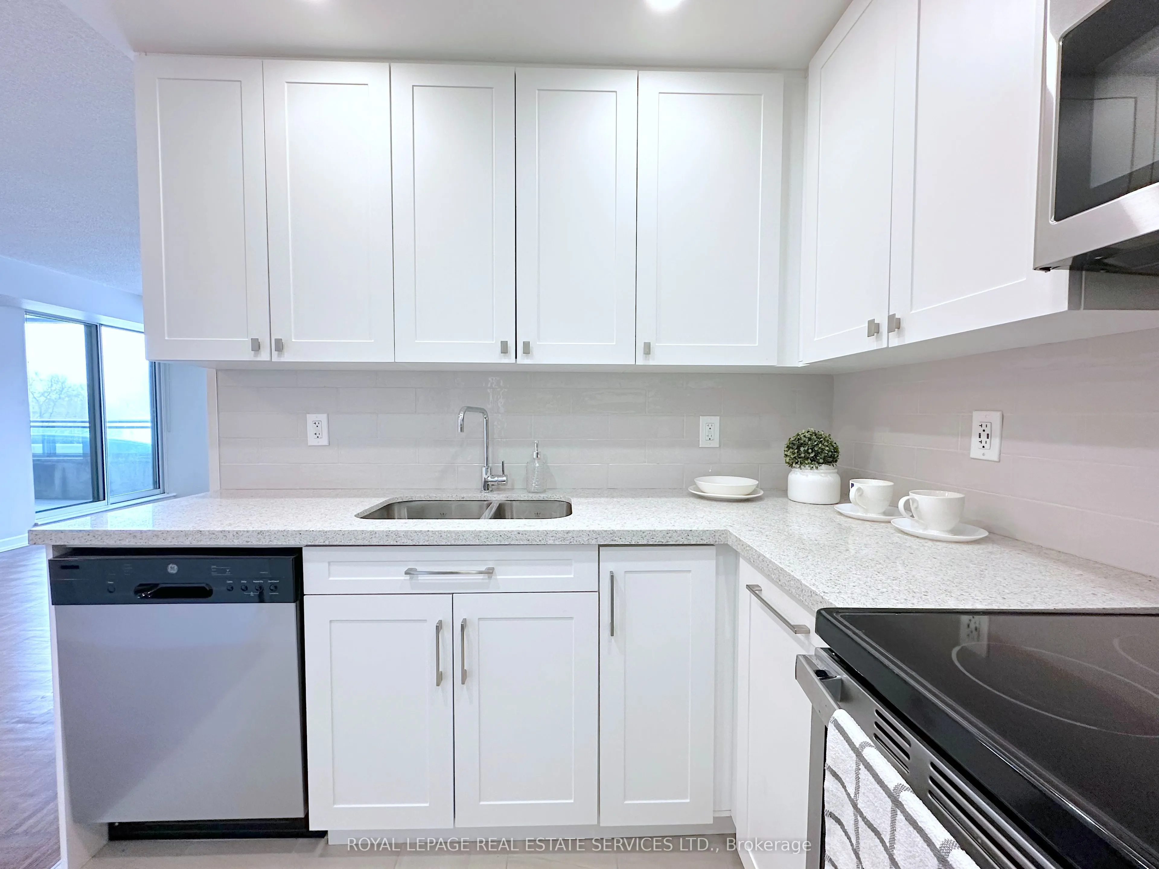 17 Brookbanks Drive, #703