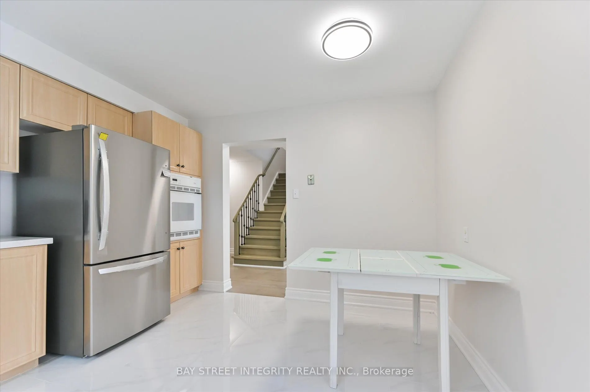 21 Whitehorn Crescent