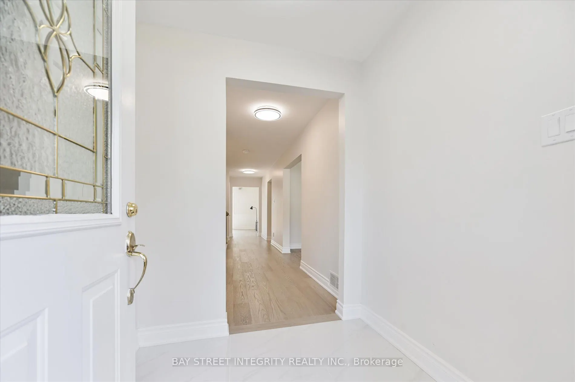 21 Whitehorn Crescent
