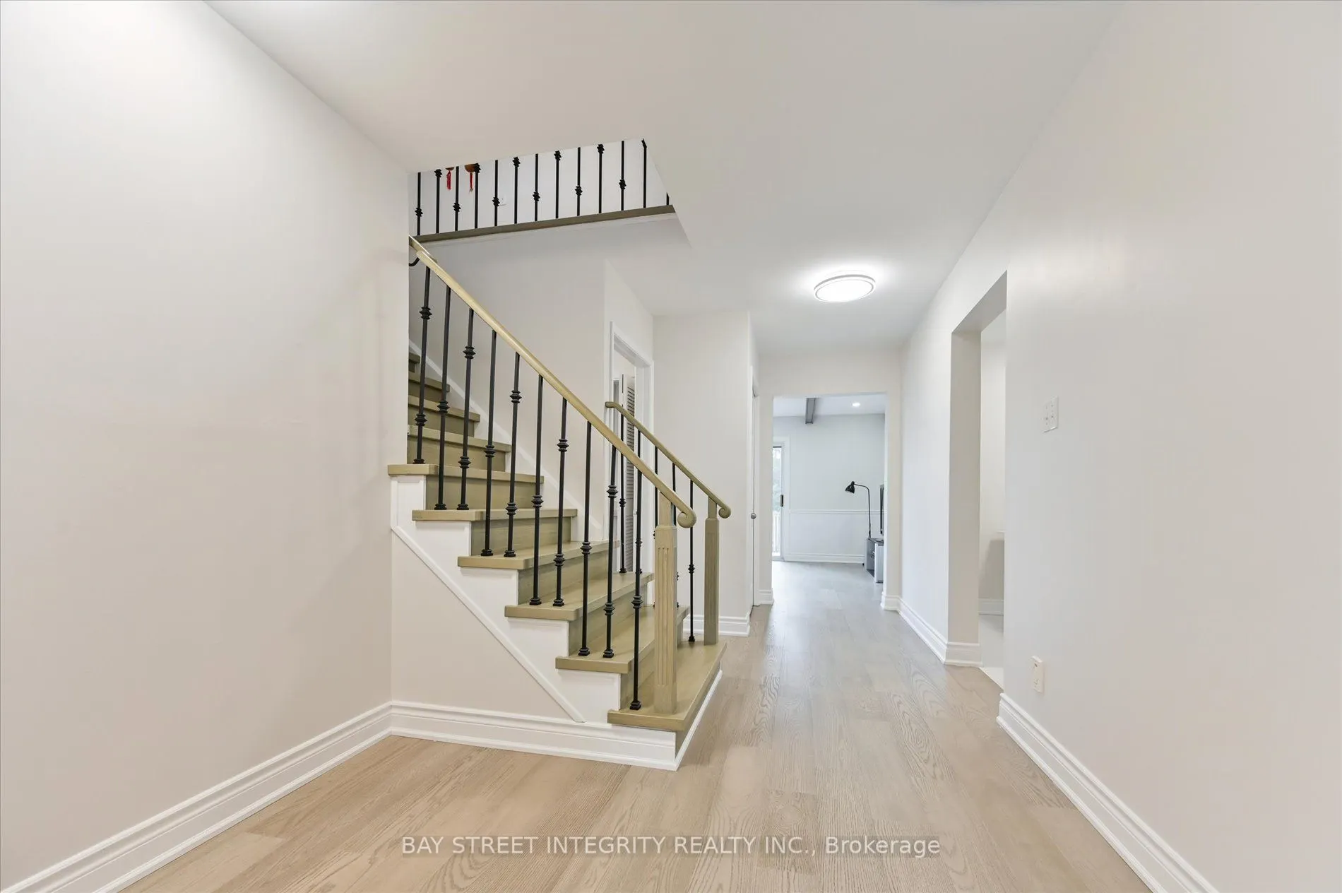 21 Whitehorn Crescent