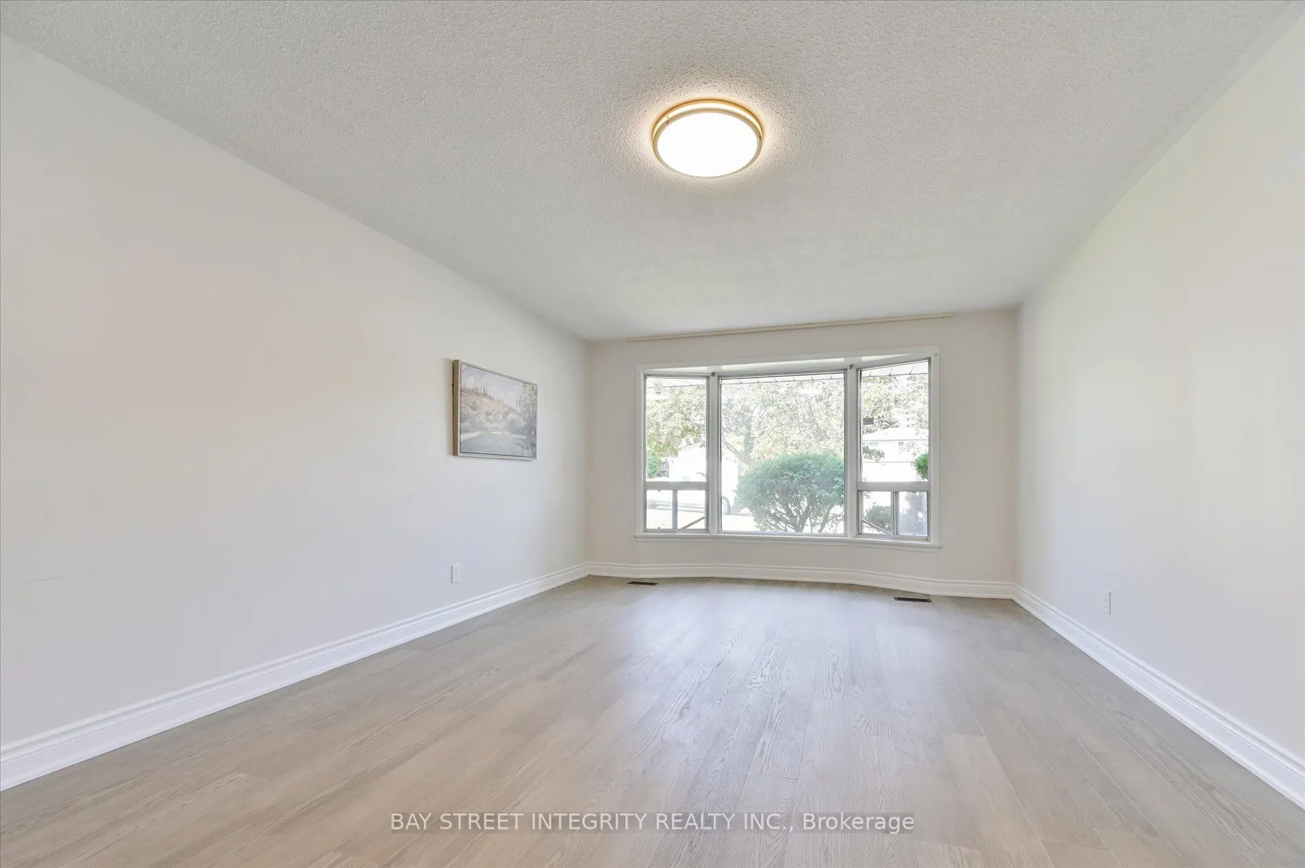 21 Whitehorn Crescent