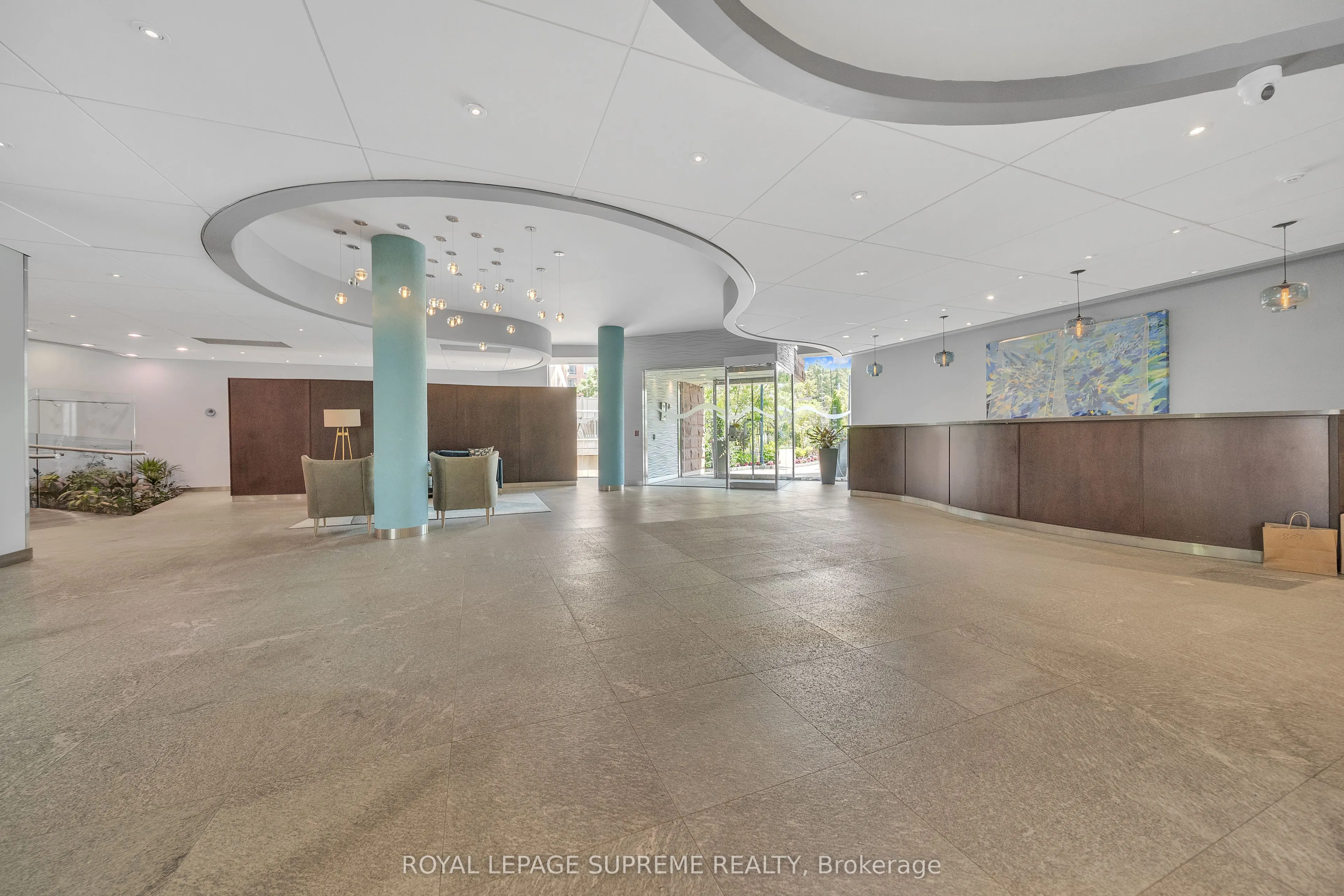 550 Queens Quay W, #416