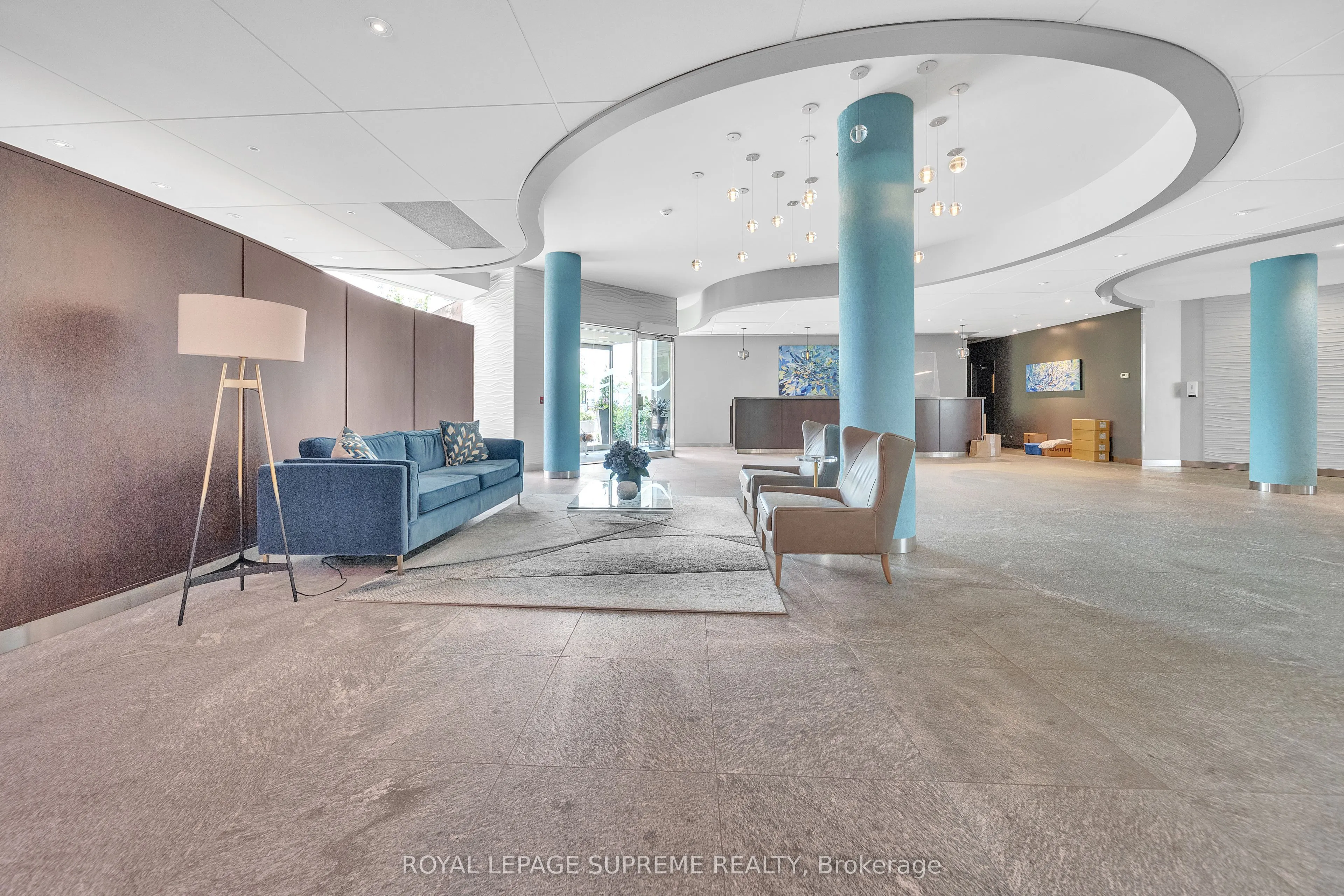550 Queens Quay W, #416