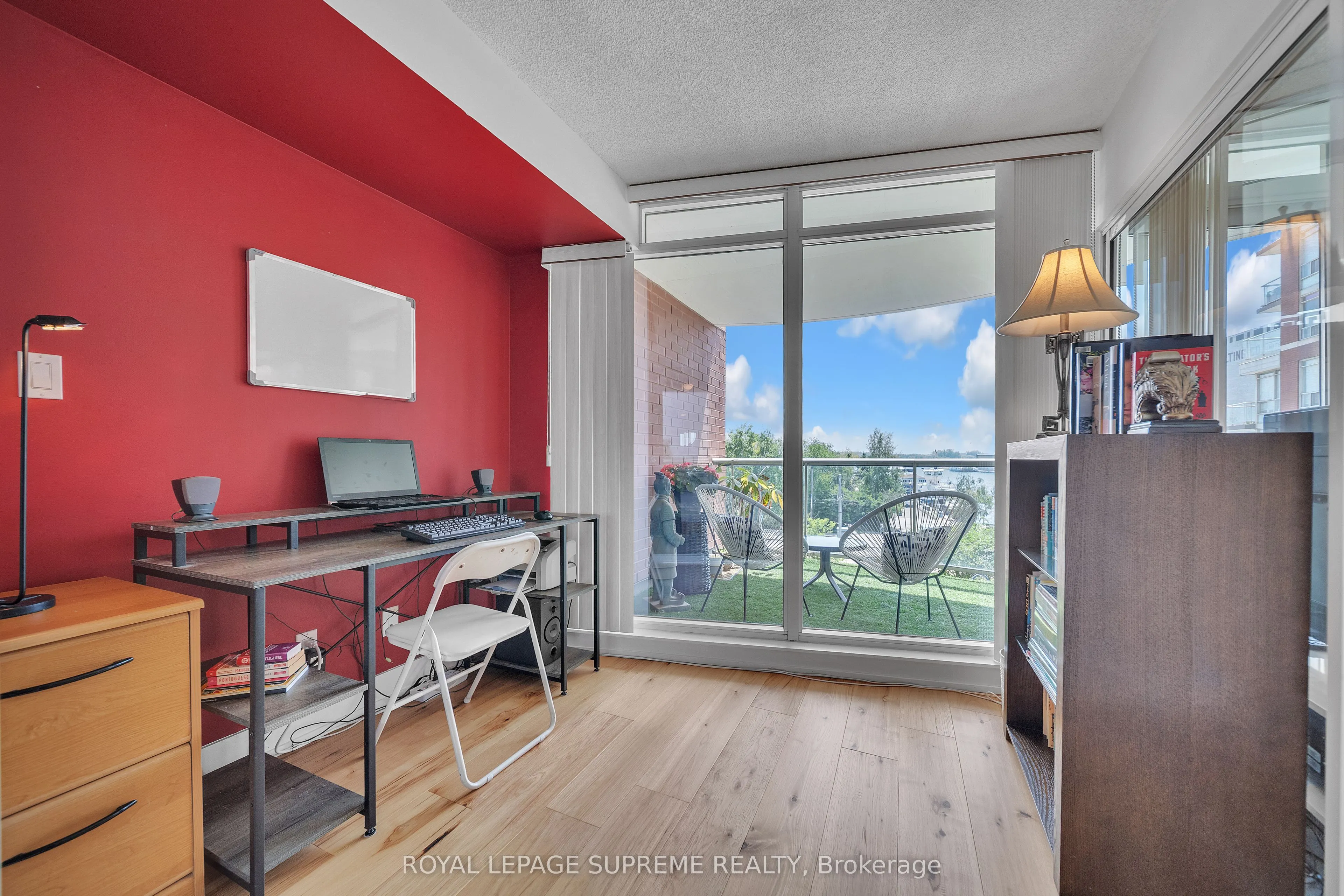 550 Queens Quay W, #416