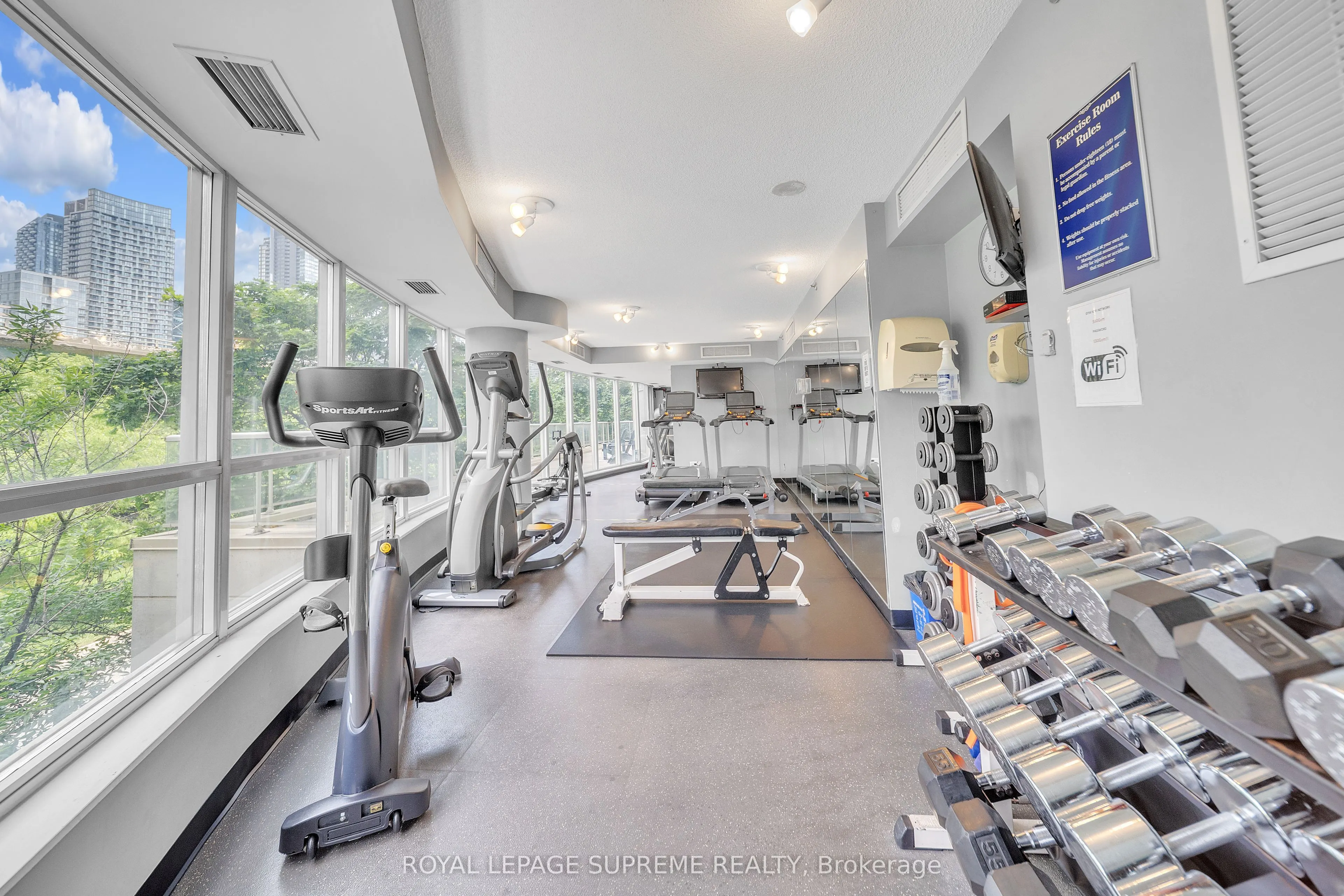 550 Queens Quay W, #416