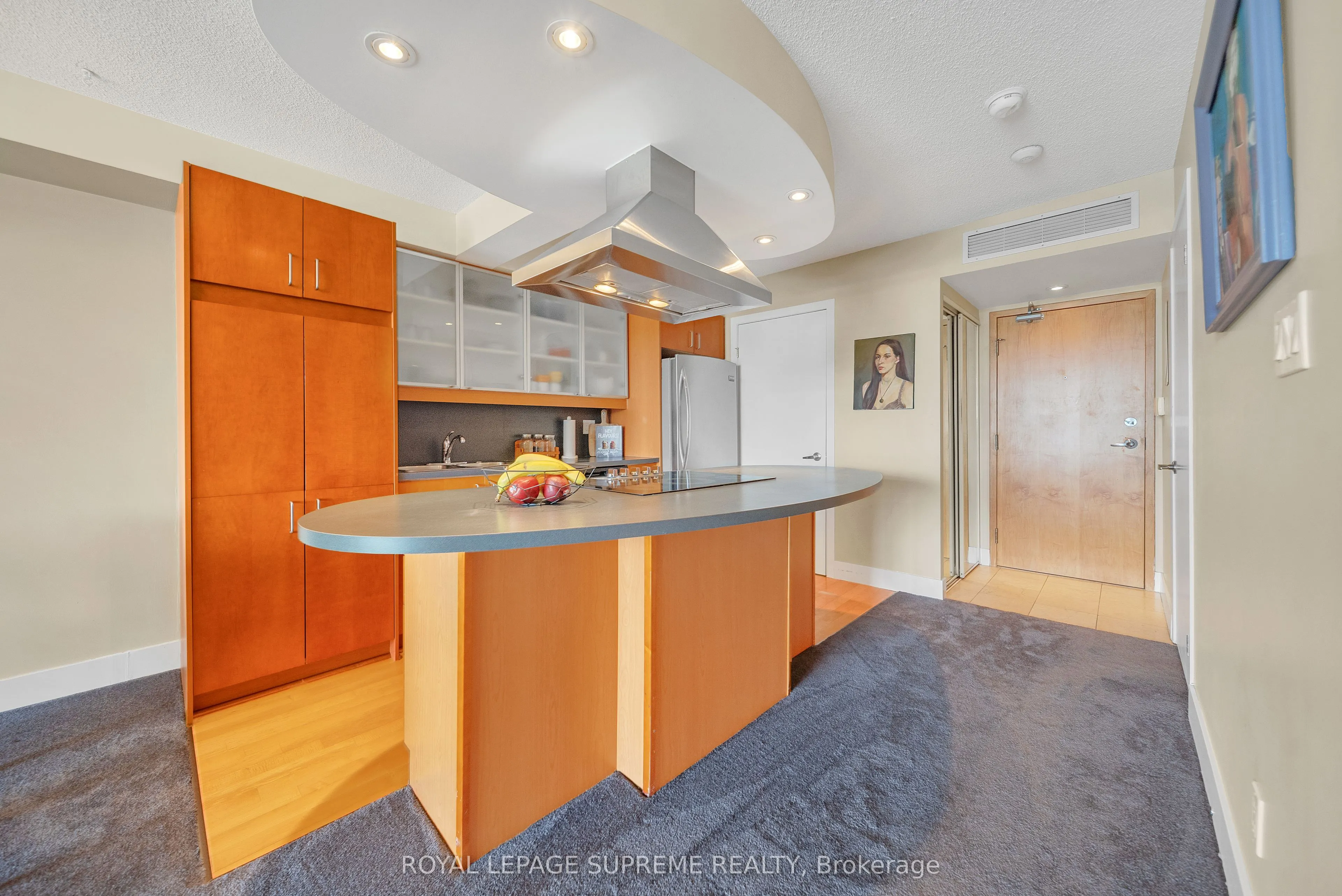 550 Queens Quay W, #416