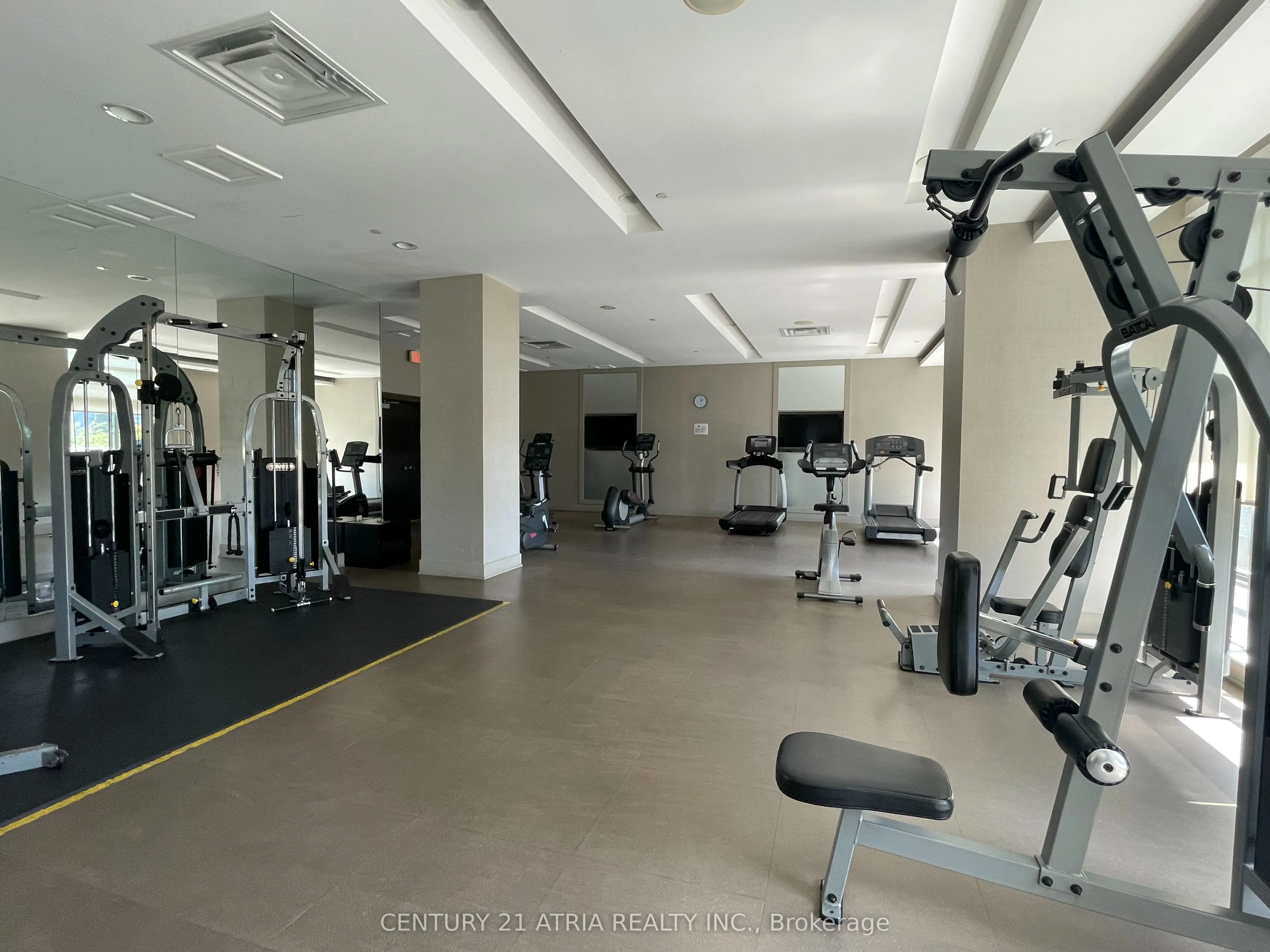 30 Herons Hill Way N, #1504