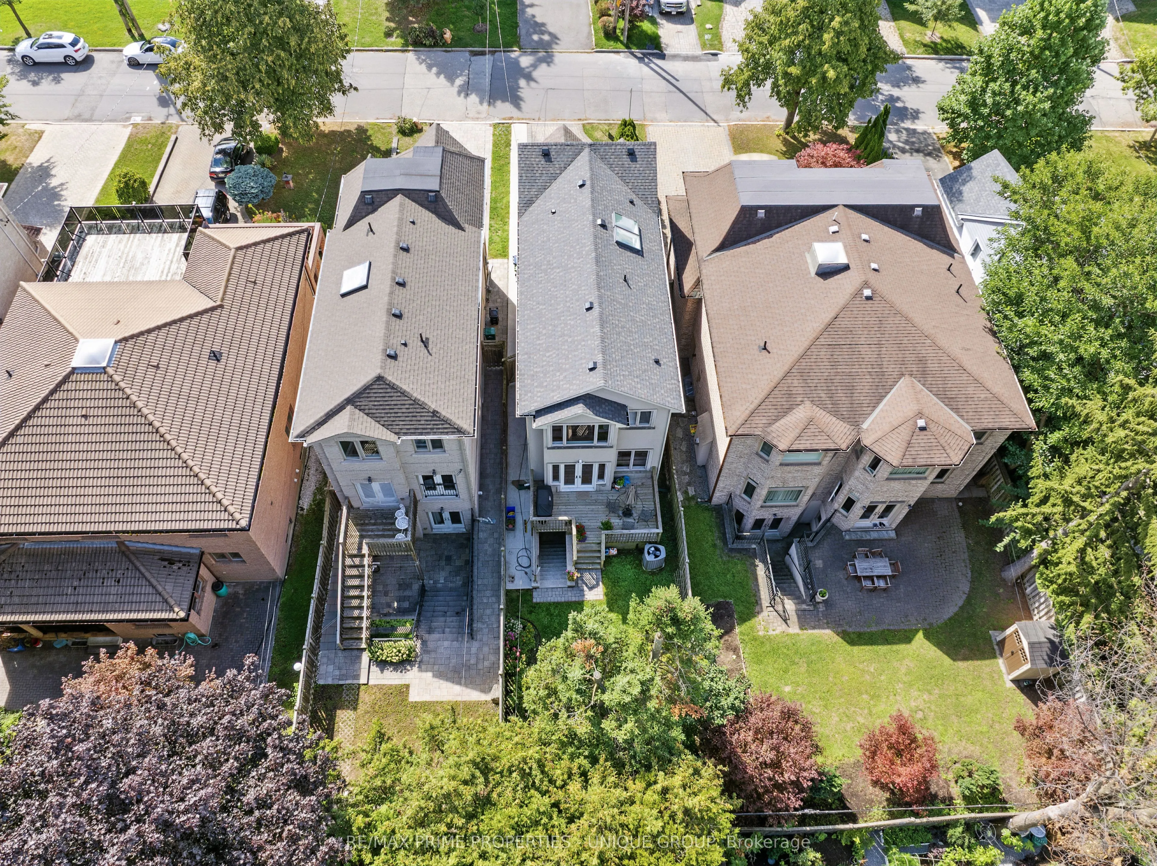 276 Greenfield Avenue
