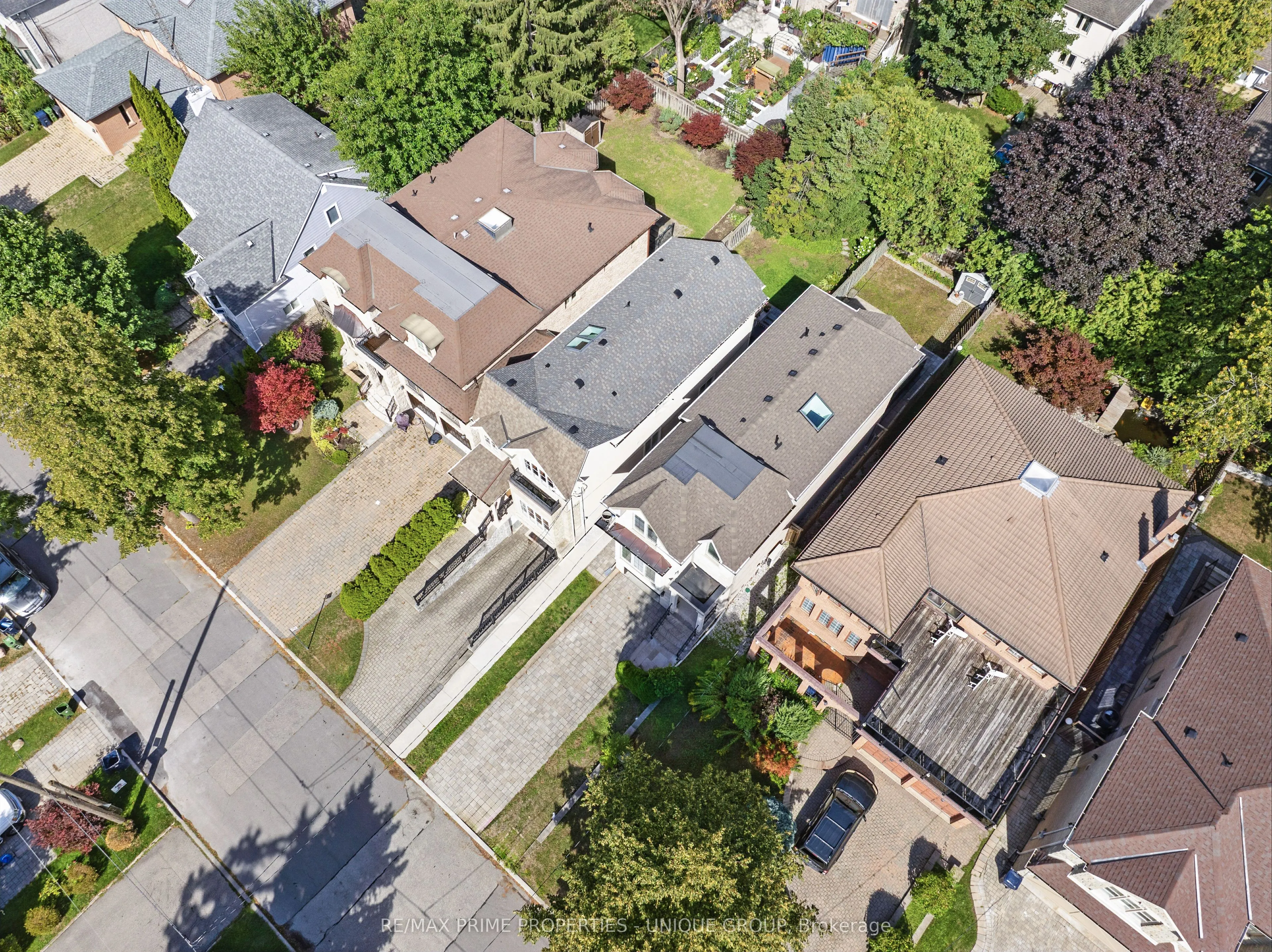 276 Greenfield Avenue
