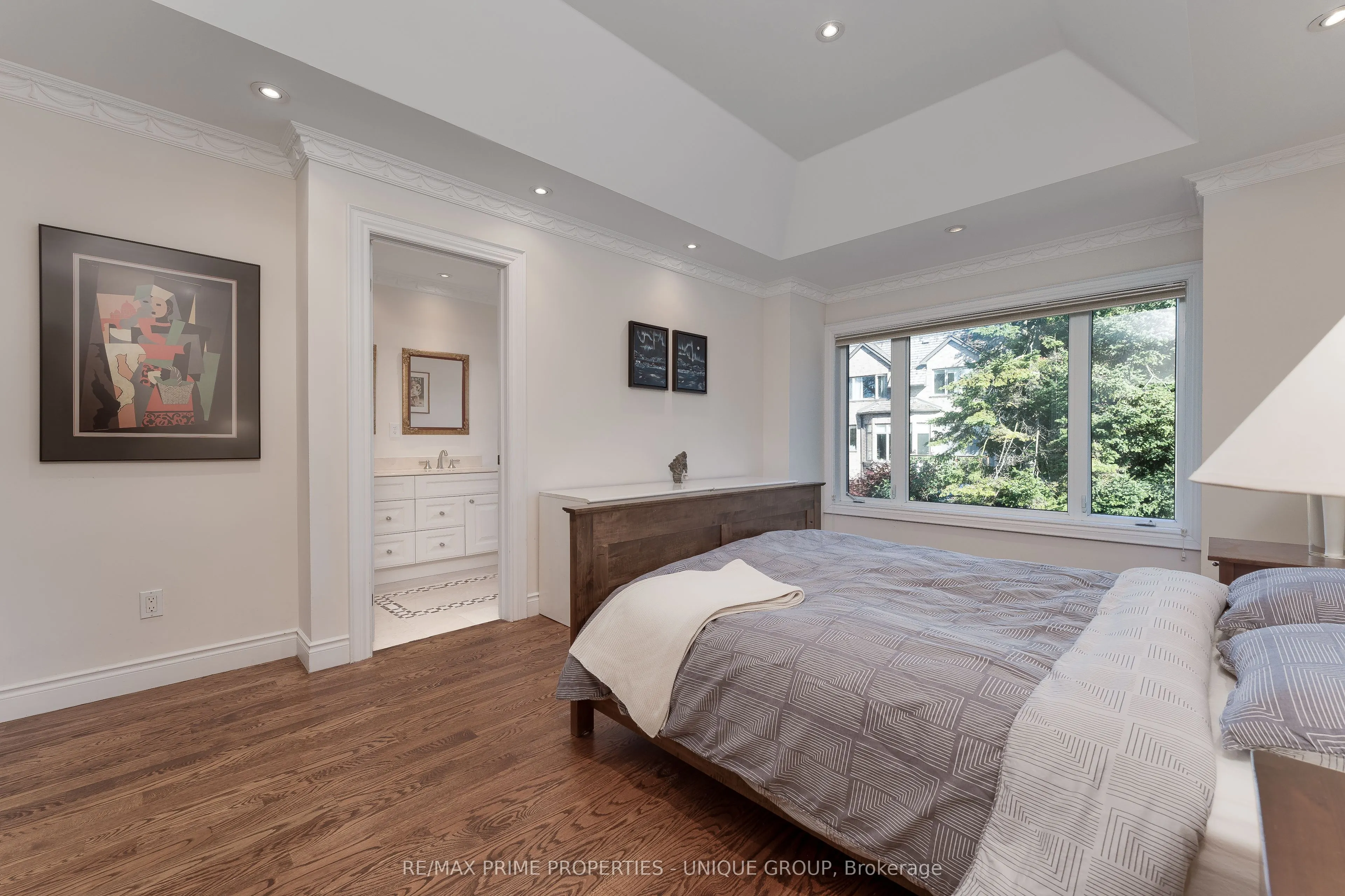 276 Greenfield Avenue