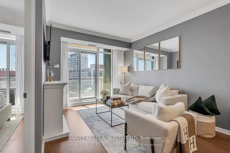 21 Grand Magazine Street, #1402