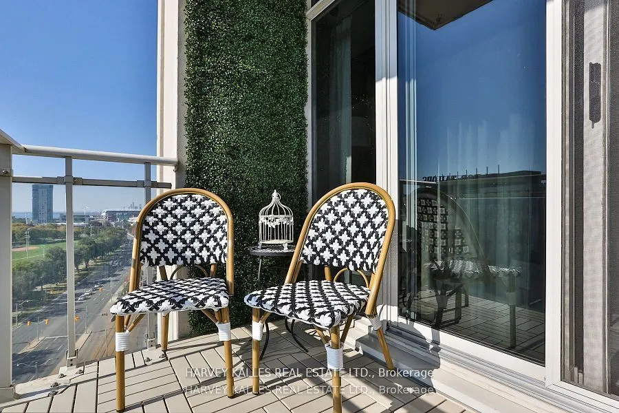 21 Grand Magazine Street, #1402