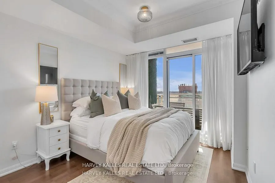 21 Grand Magazine Street, #1402
