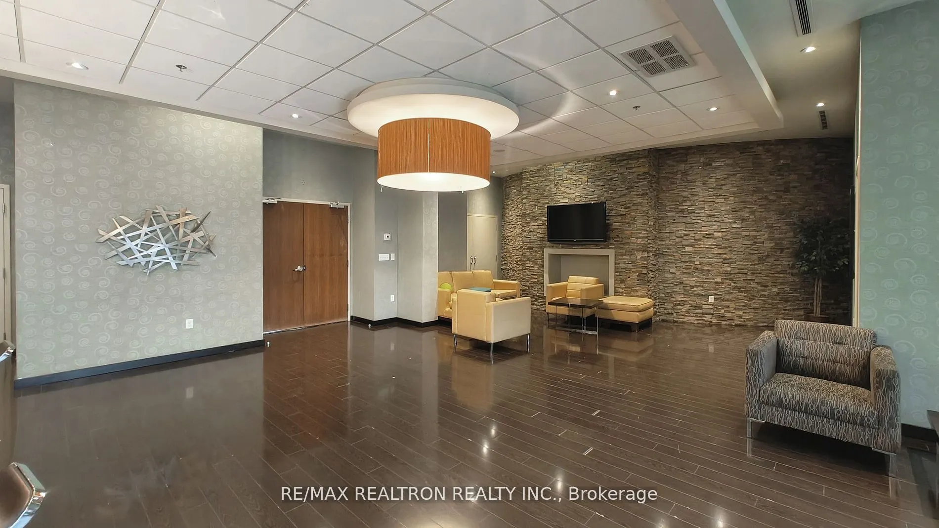 215 Queen Street W, #1016
