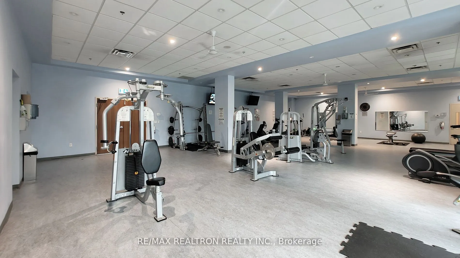 215 Queen Street W, #1016