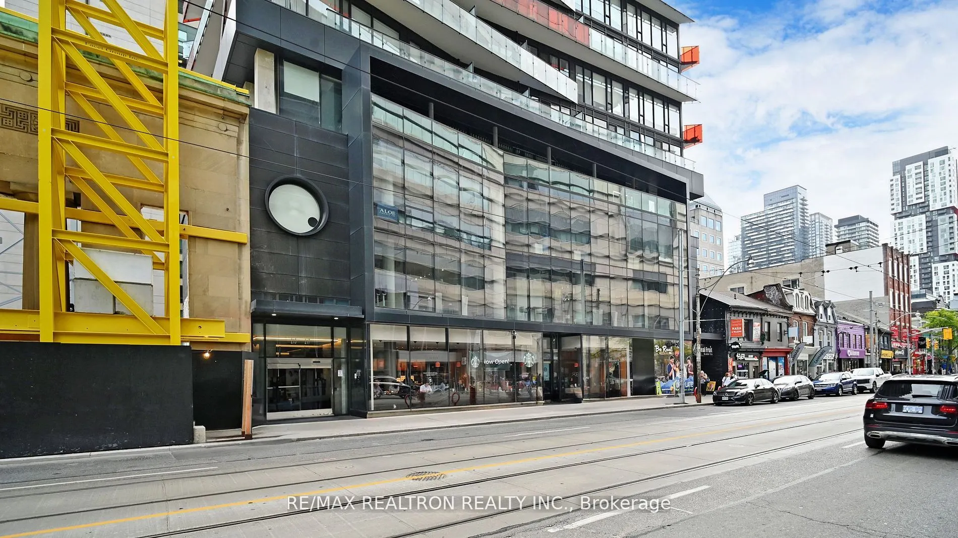 215 Queen Street W, #1016