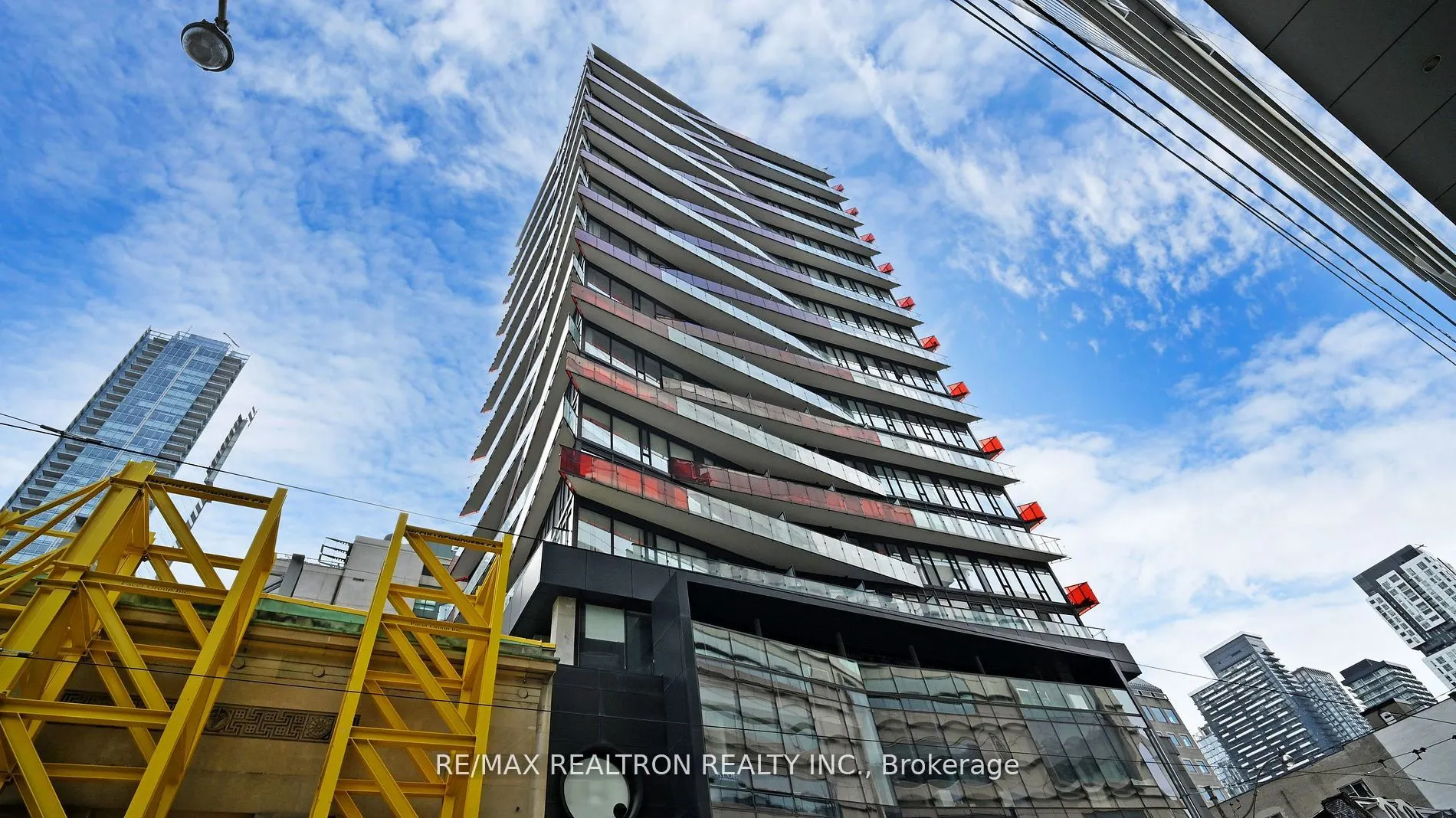215 Queen Street W, #1016