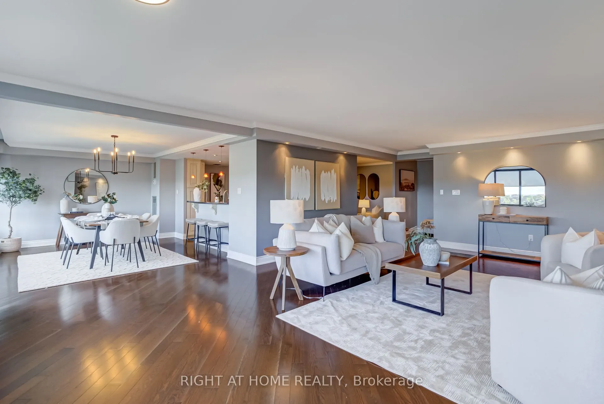 65 Skymark Drive, #707