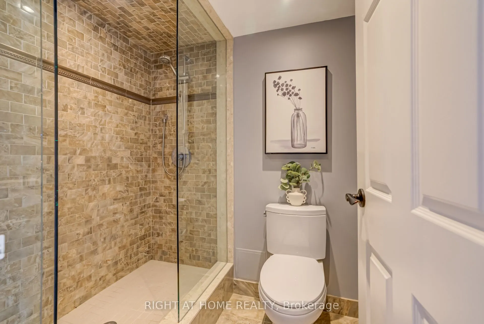 65 Skymark Drive, #707