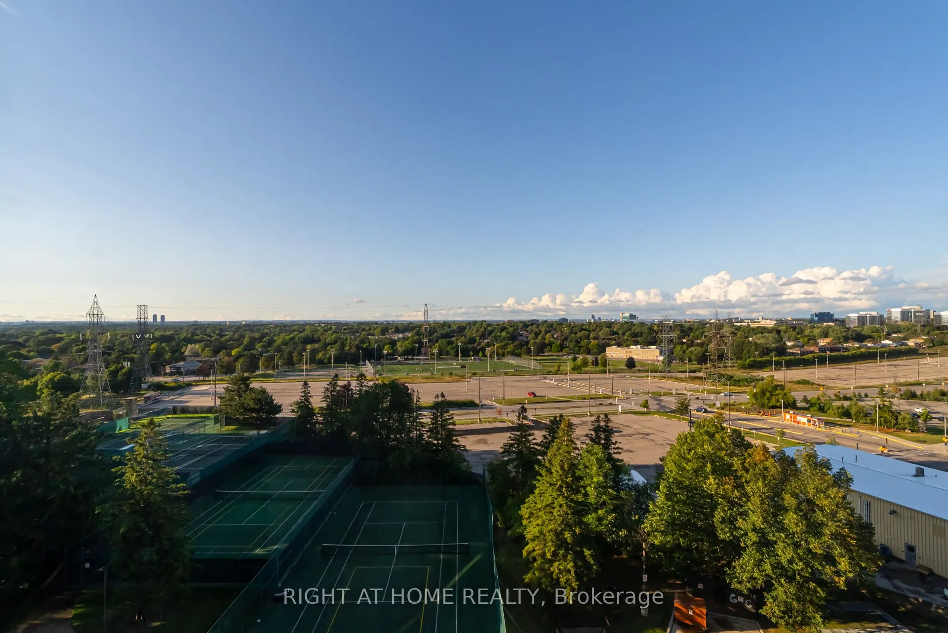 65 Skymark Drive, #707