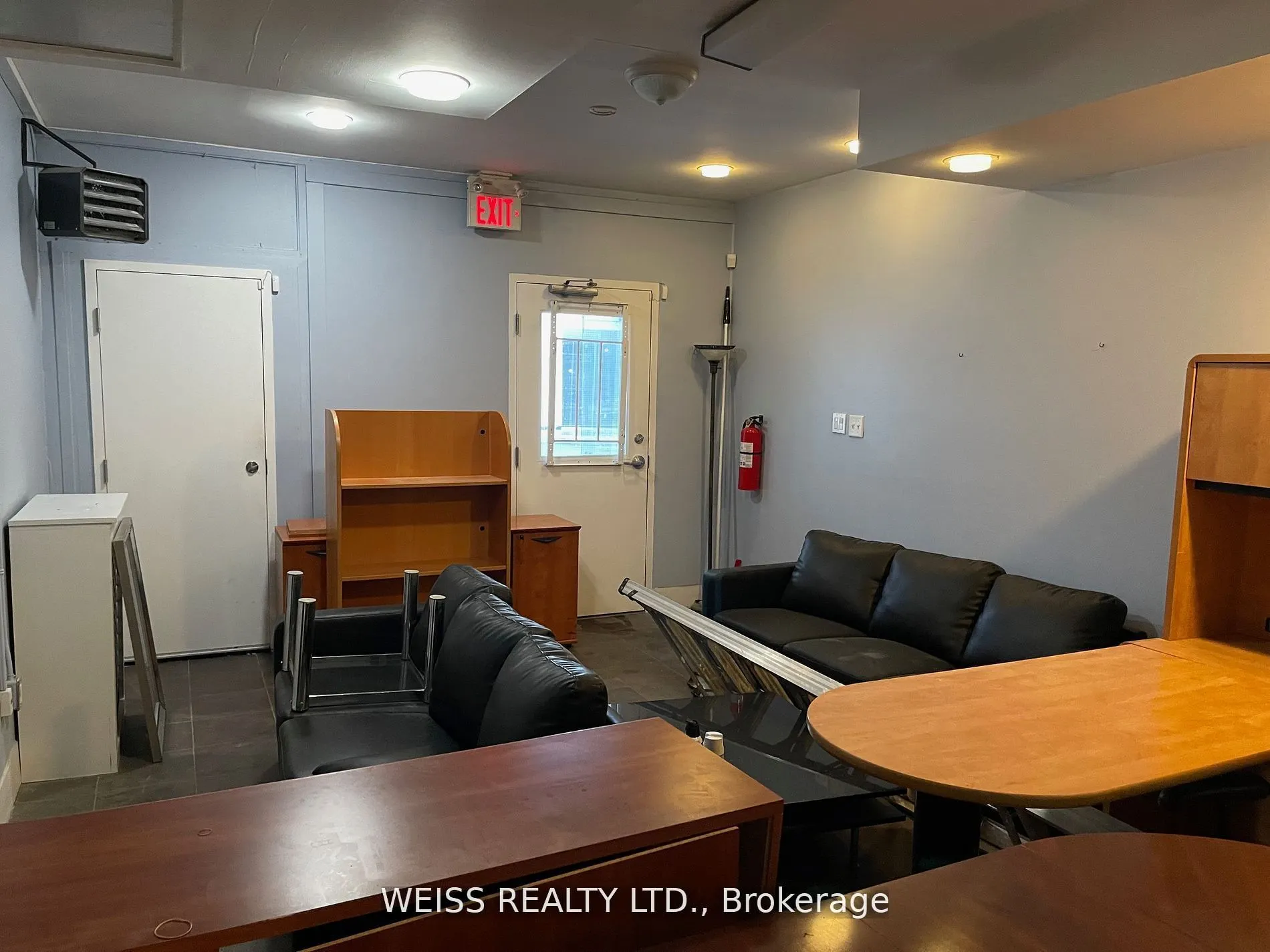868 Eglinton Avenue W