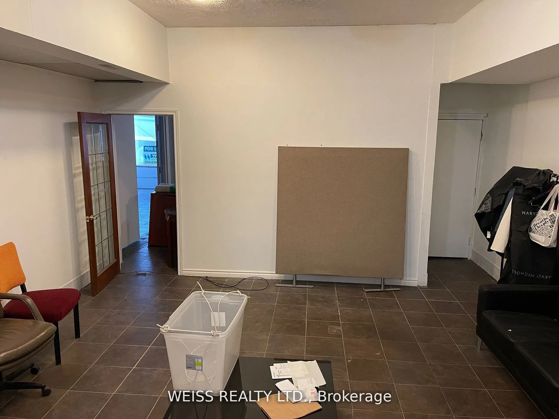 868 Eglinton Avenue W