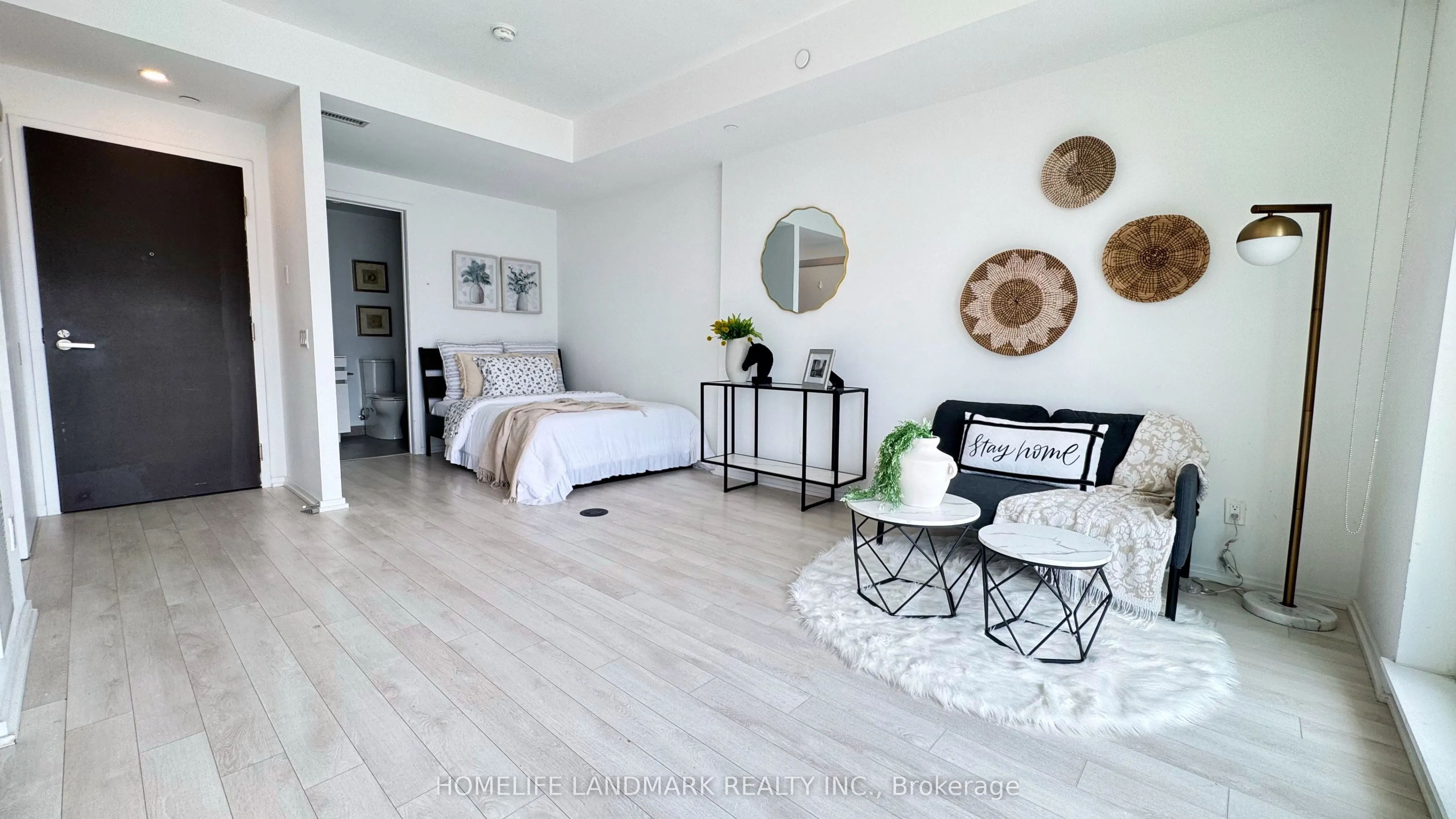 197 Yonge Street, #2808