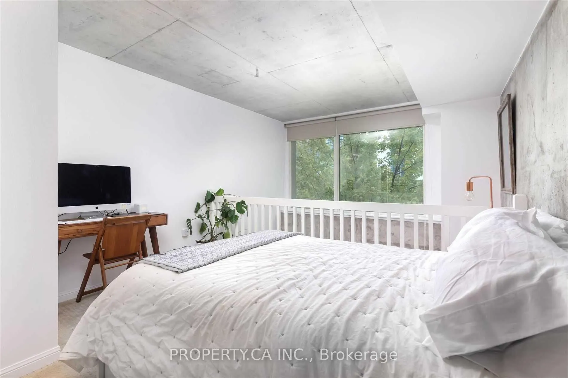 954 King Street W, #302