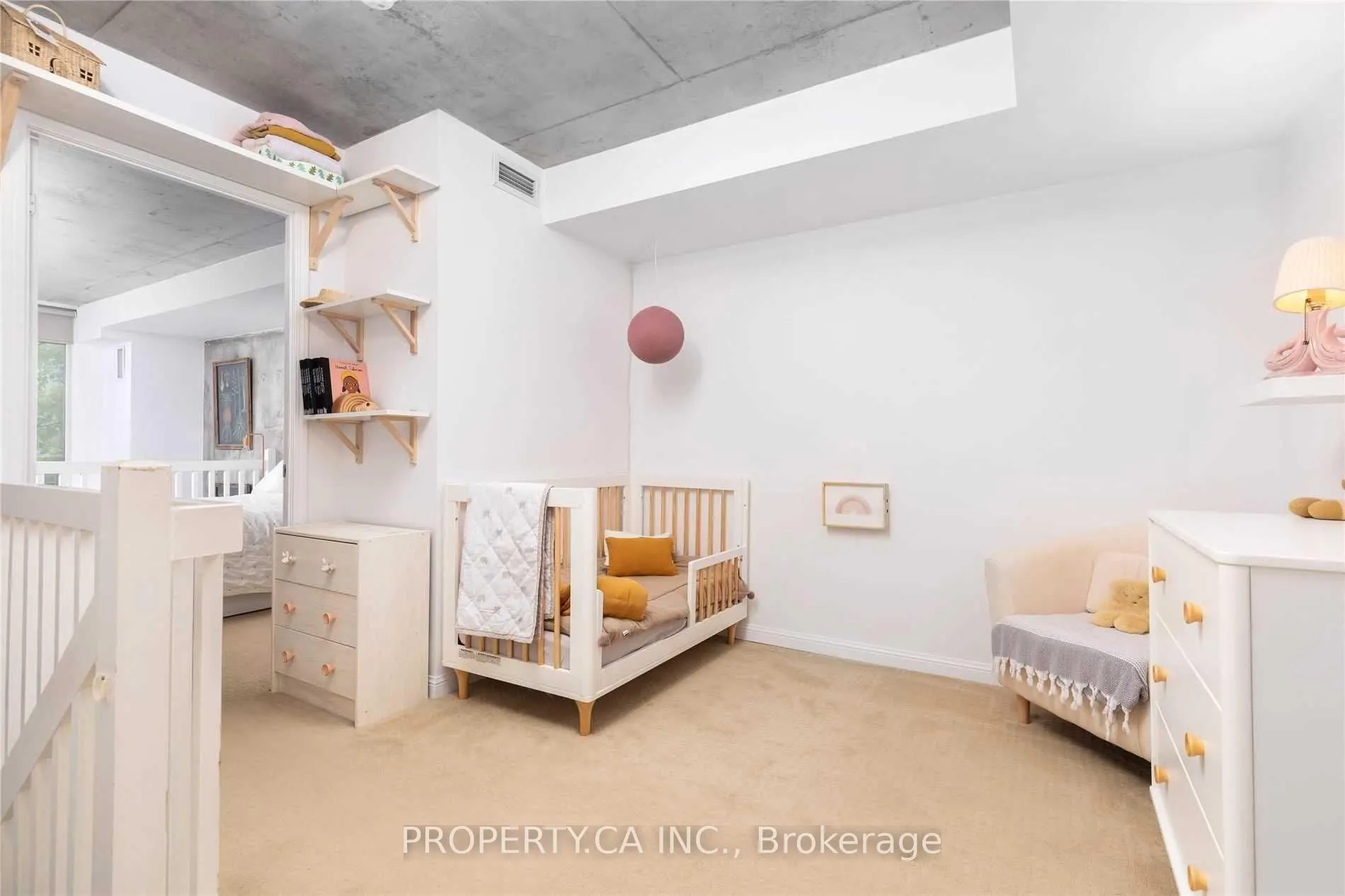 954 King Street W, #302