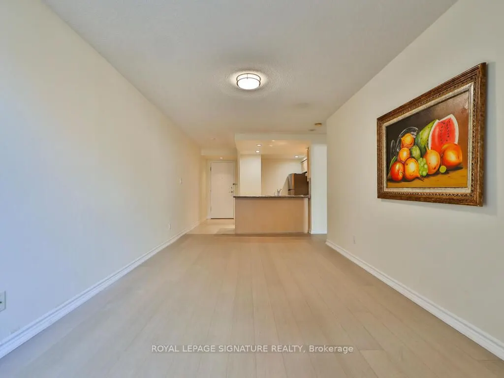 168 Simcoe Street, #318
