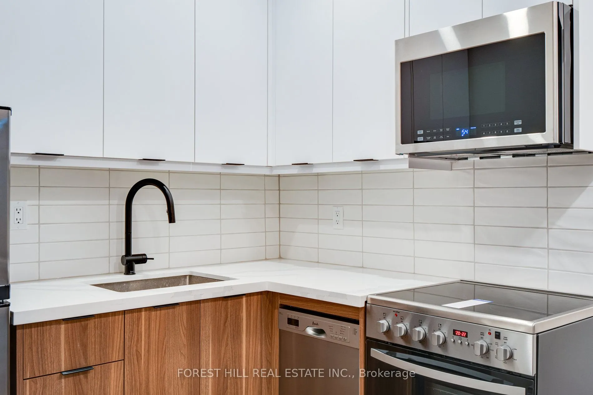 1 Greensides Avenue, #2