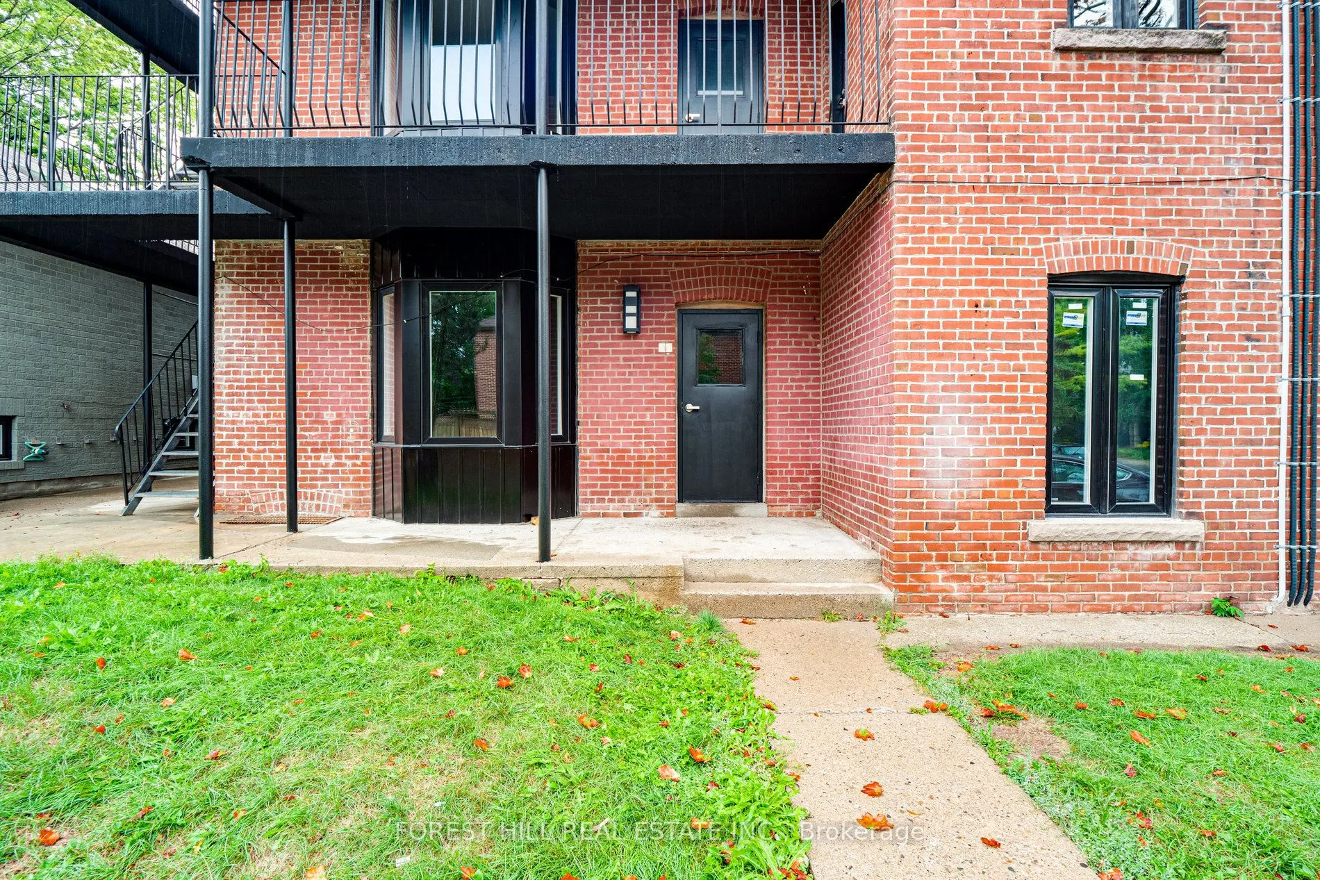 1 Greensides Avenue, #2