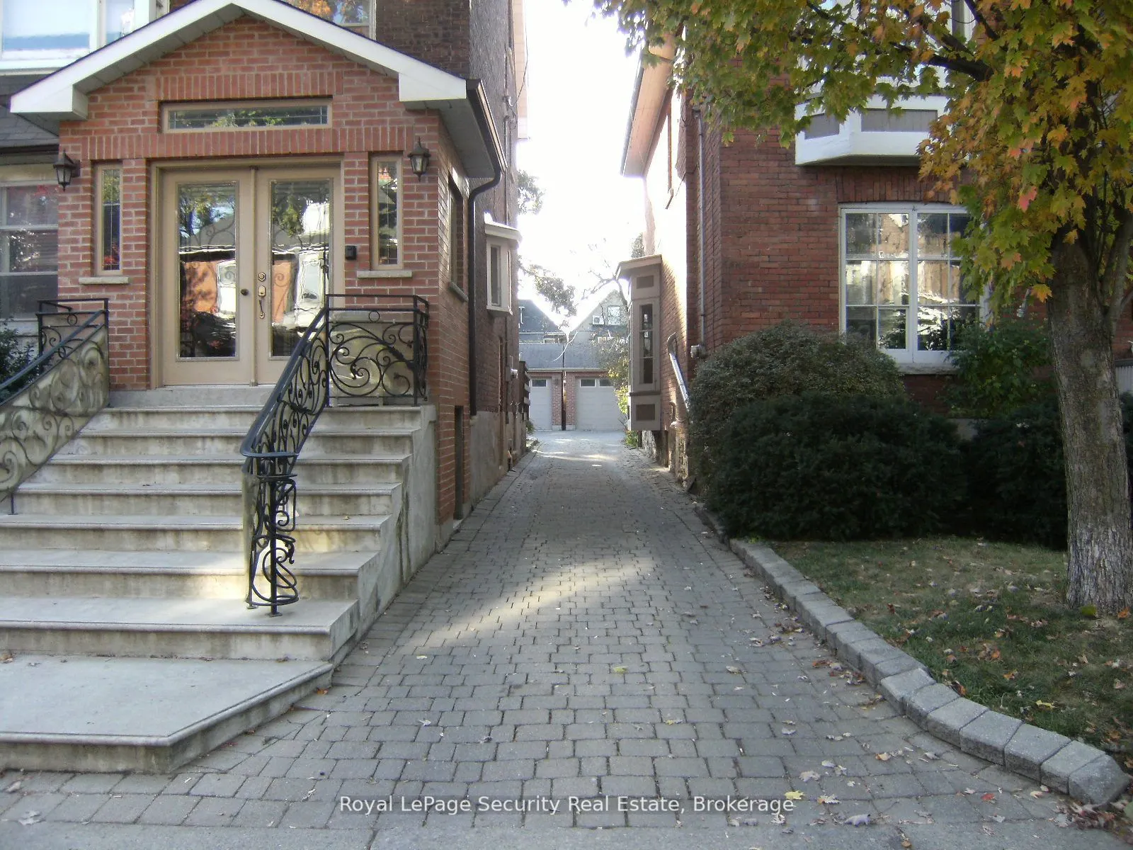122 Delaware Avenue