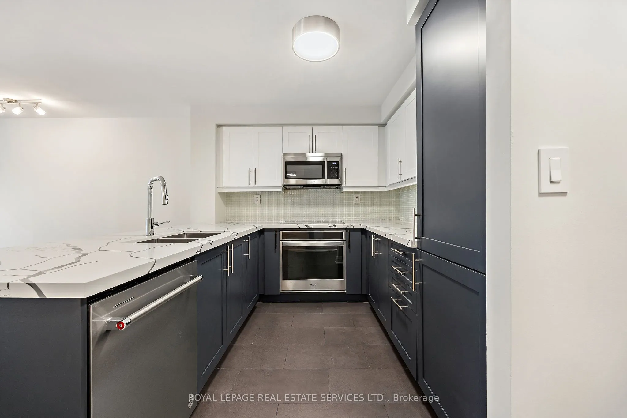 1 Bedford Road, #315
