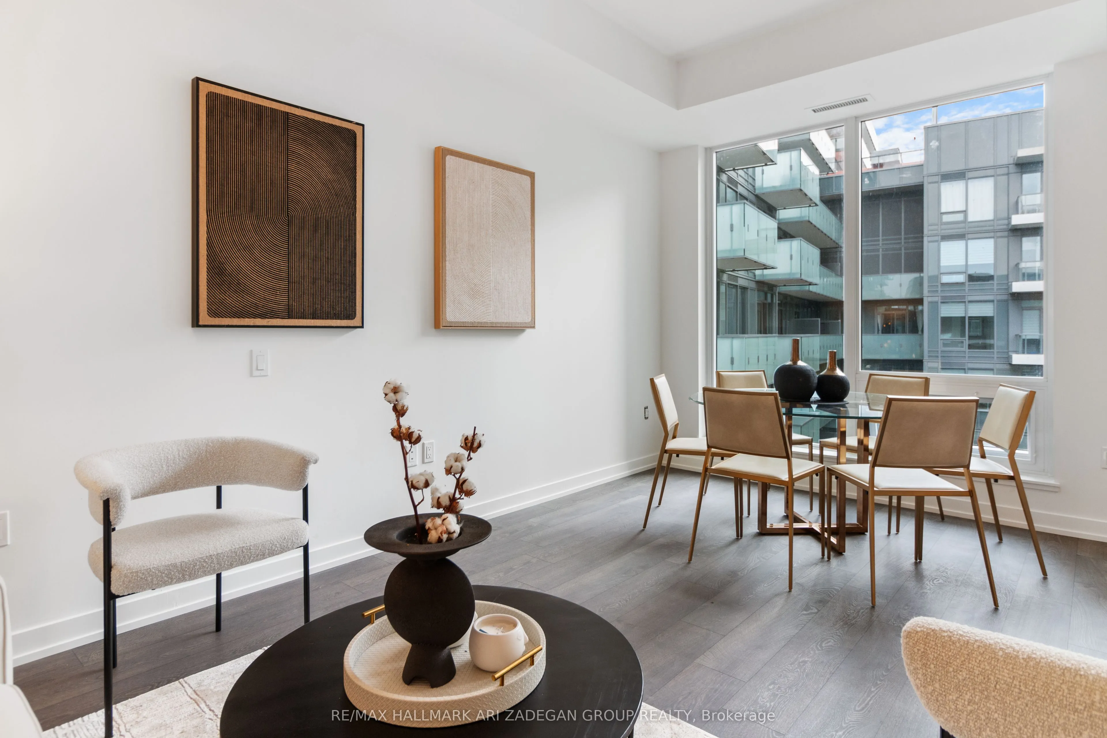 8 Olympic Gdn Drive, #S607