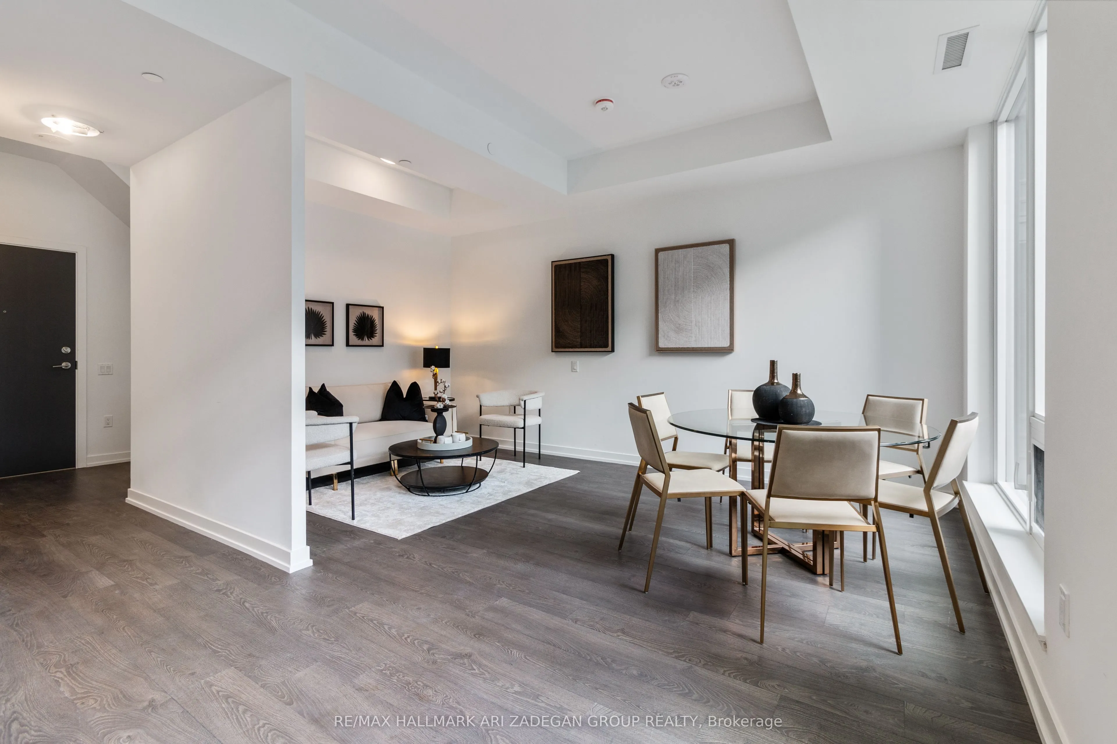 8 Olympic Gdn Drive, #S607