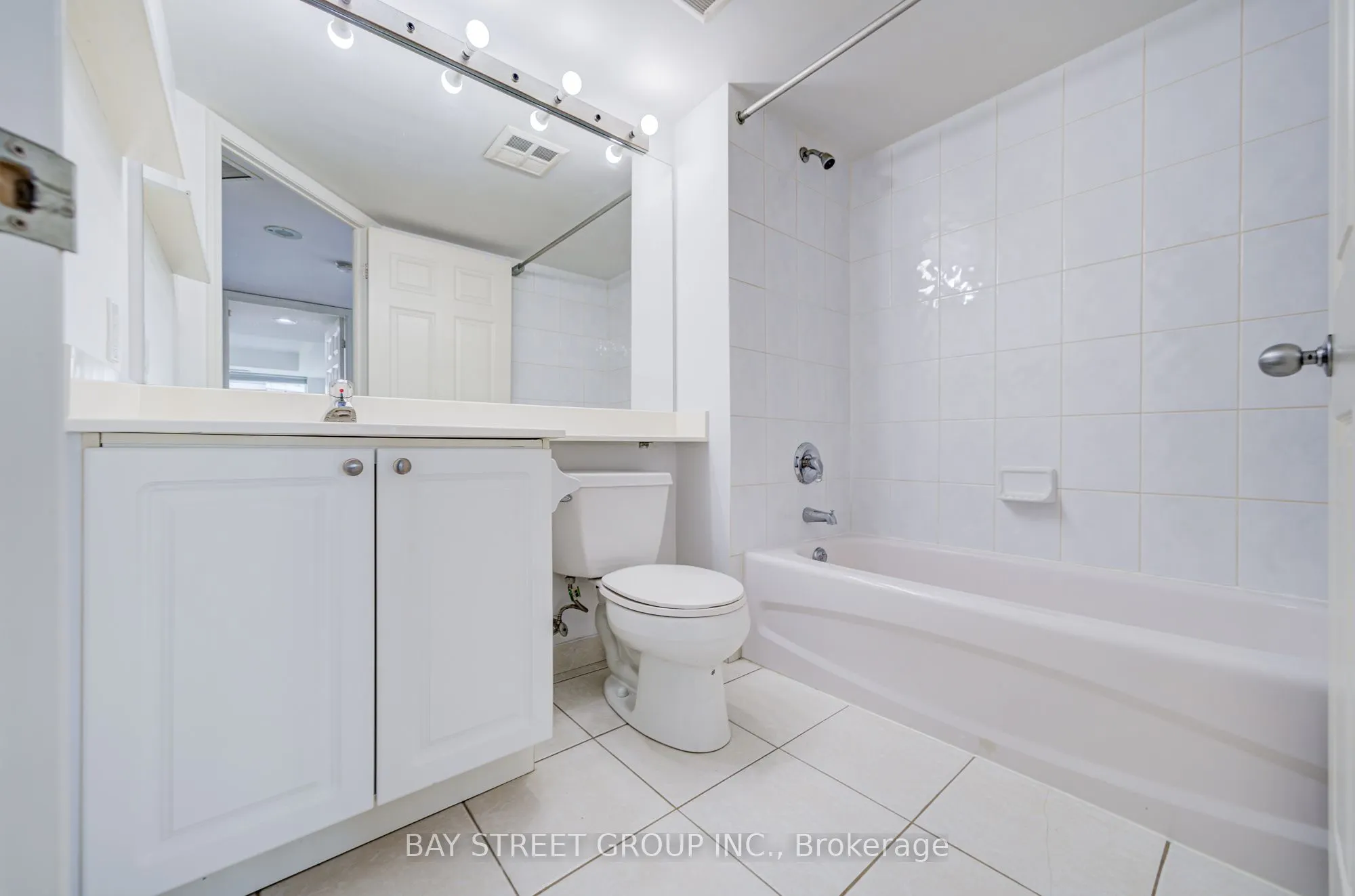 30 Harrison Garden Boulevard, #1107