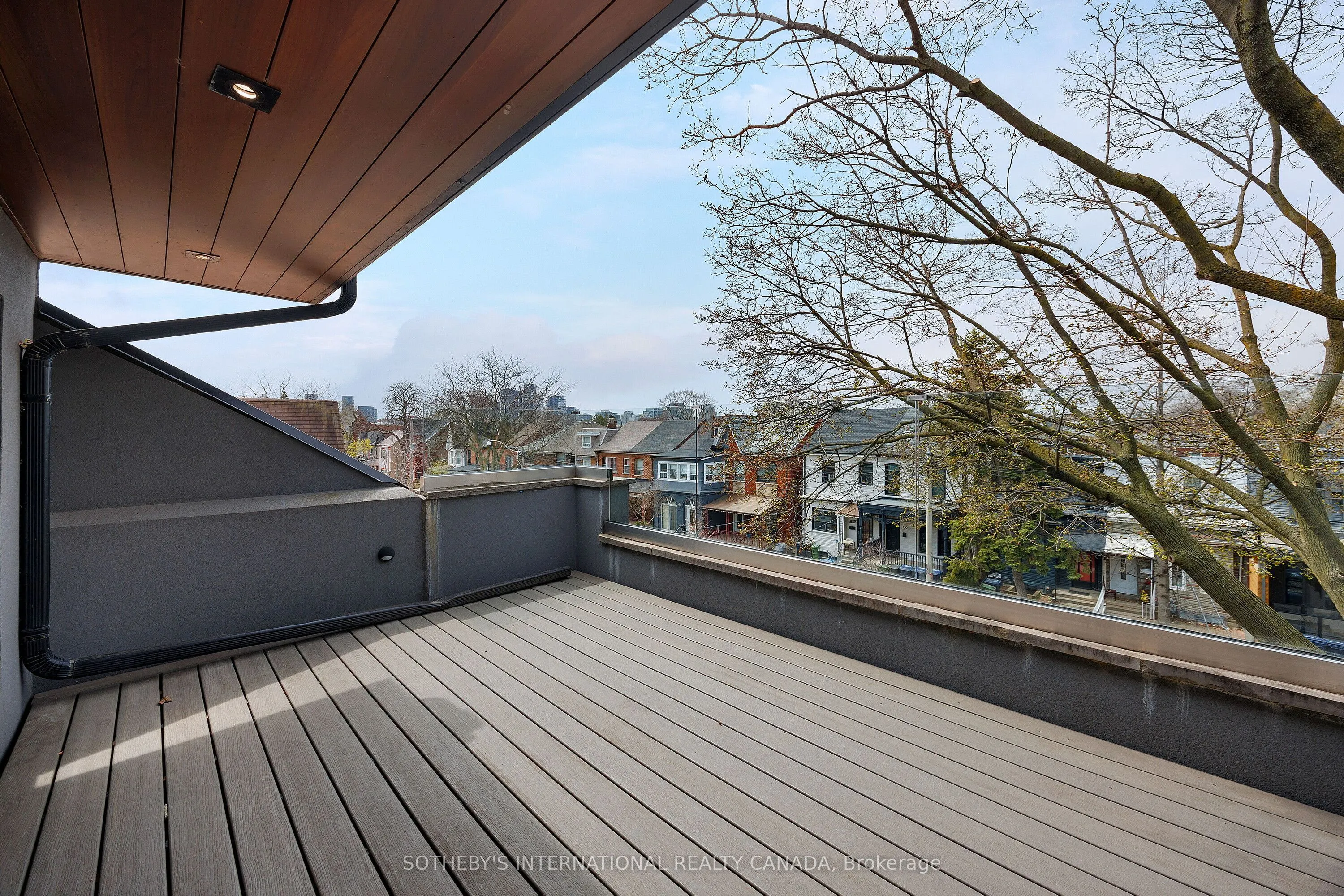121 Markham Street