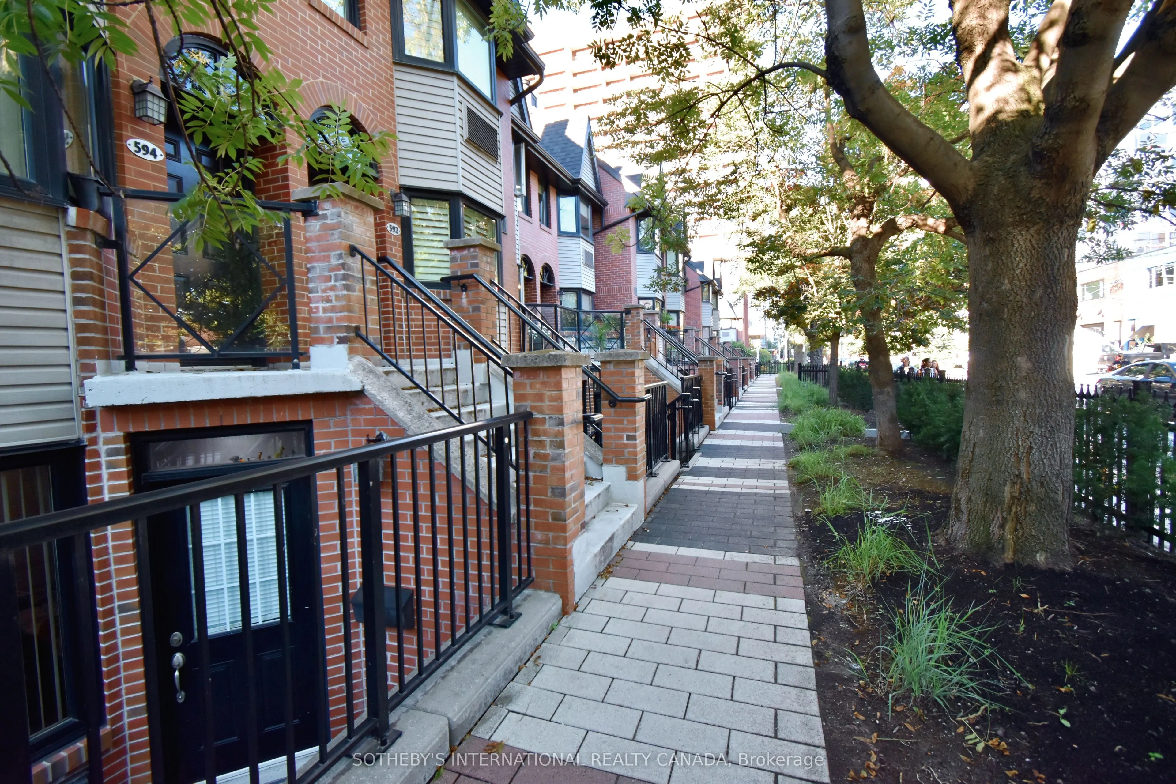 596A Wellington Street, #11