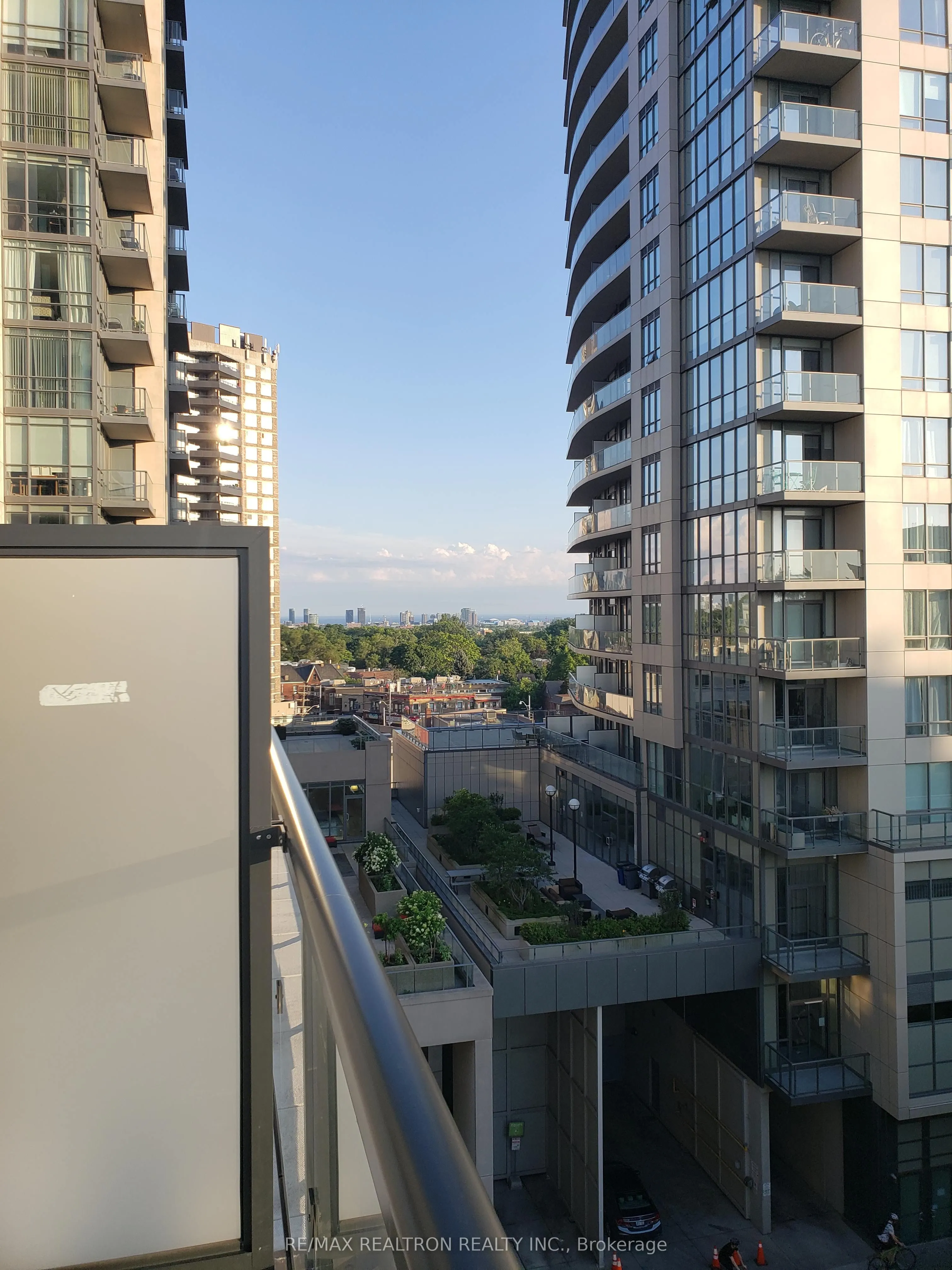 1486 Bathurst Street, #608